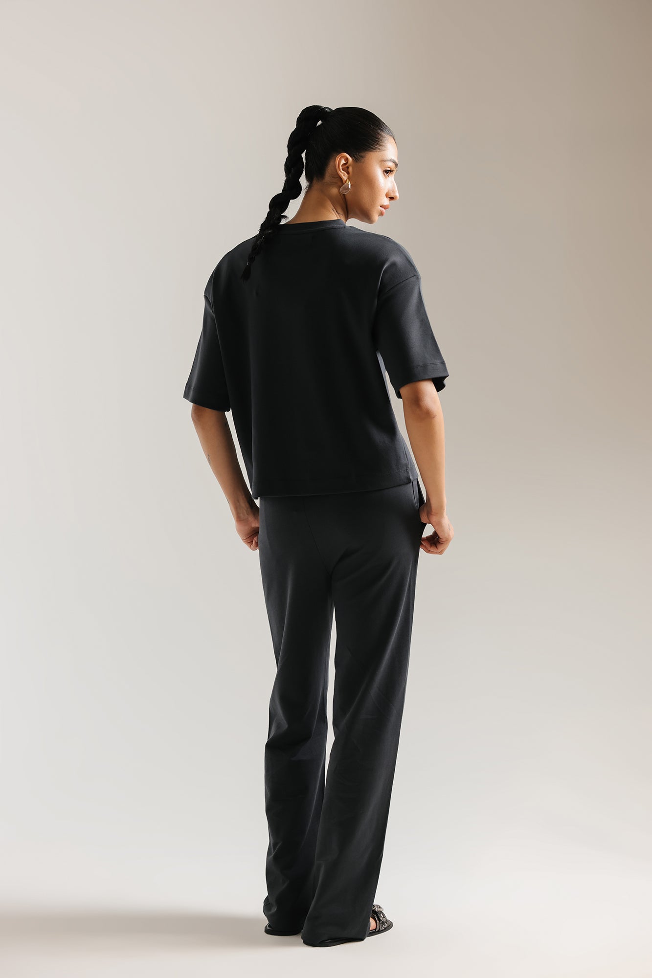 SUIT (E3620/108/906)