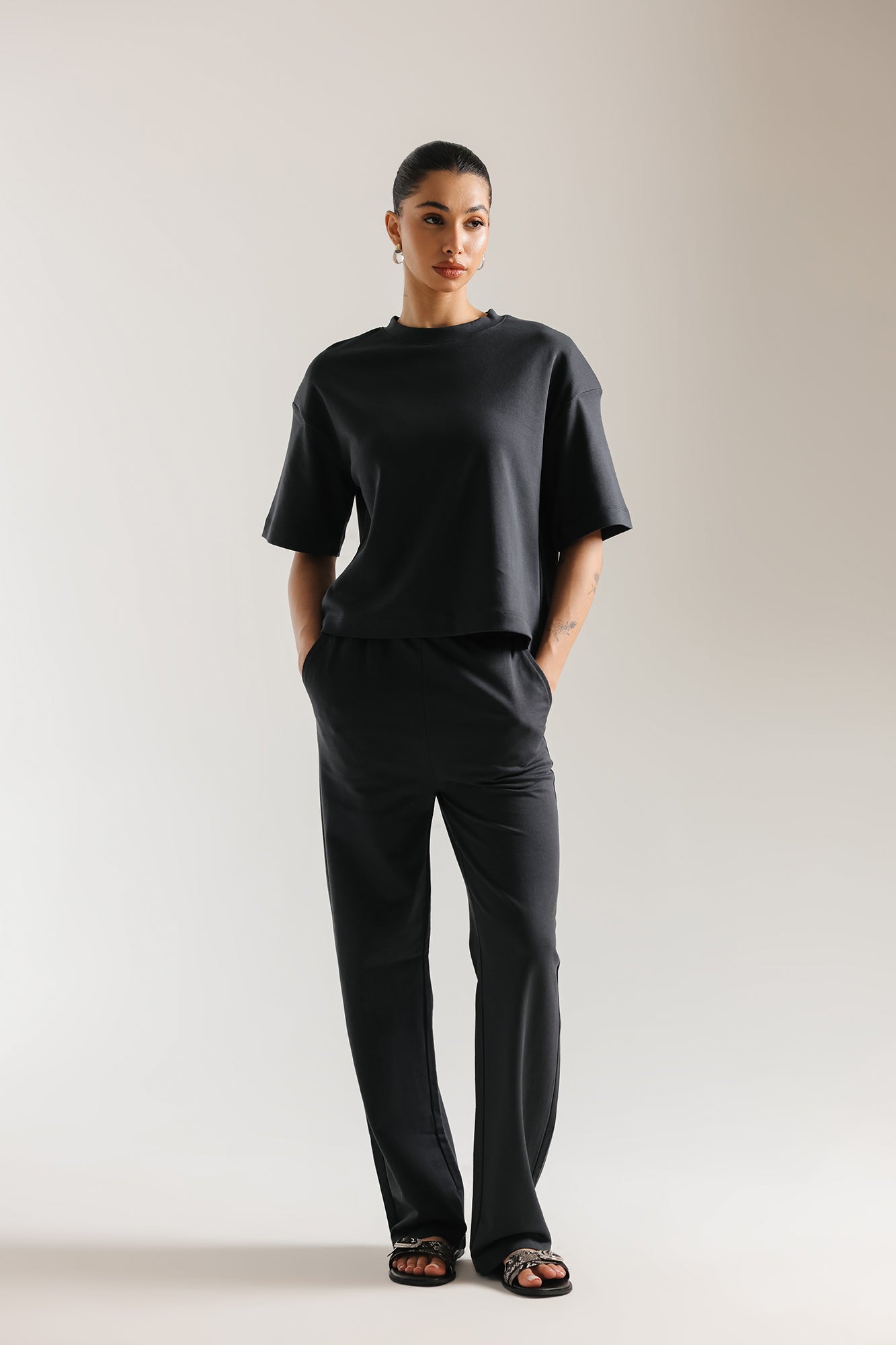 SUIT (E3630/108/906)