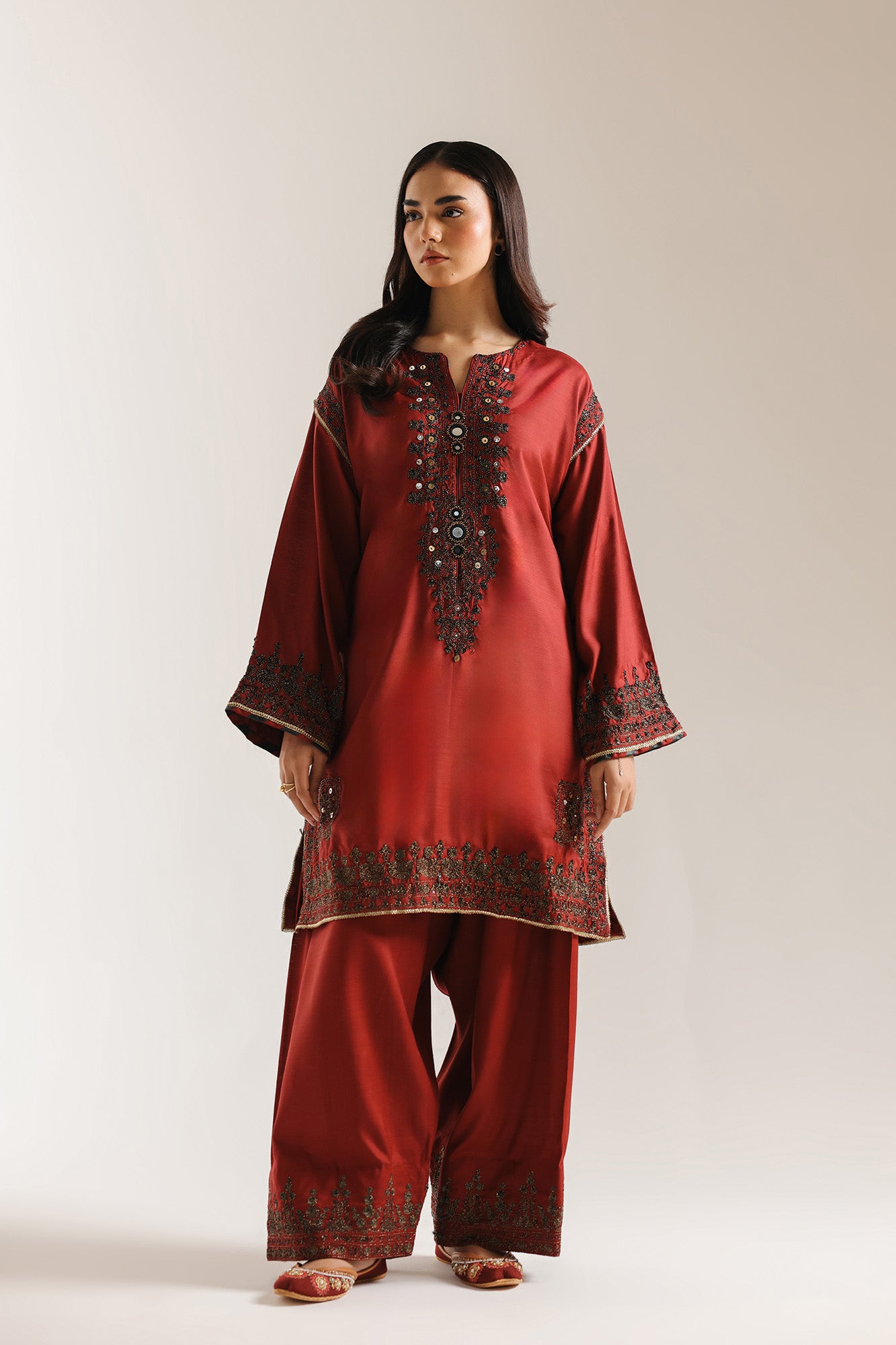 EMBROIDERED SUIT (E3656/103/414)