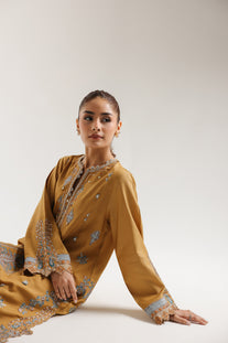 EMBROIDERED SUIT (E3660/103/219)