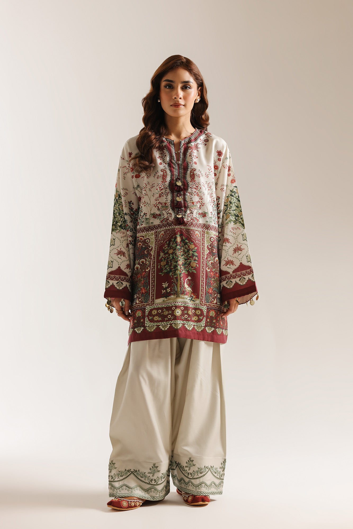 EMBROIDERED SUIT (E3701/103/129)