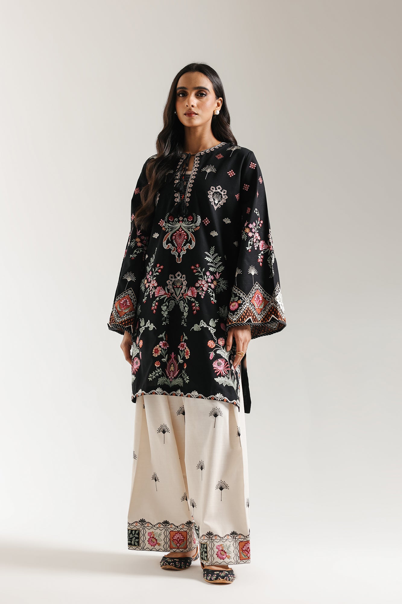 ETHNIC WOMEN - SUMMER COLLECTION 2024 – ETHNC