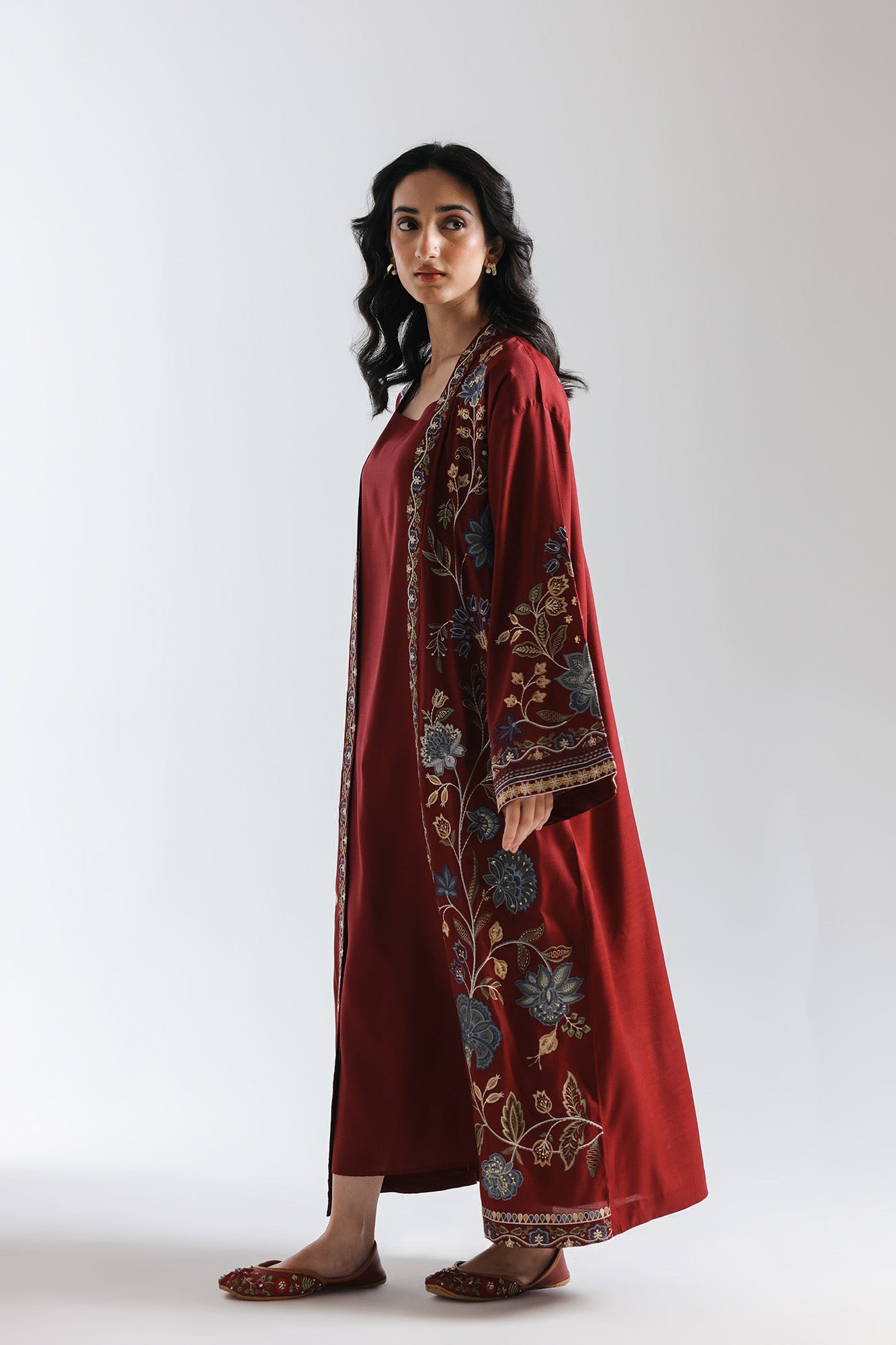 EMBROIDERED SUIT (E3725/103/305)