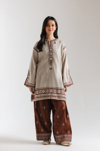 EMBROIDERED SUIT (E3746/103/817)