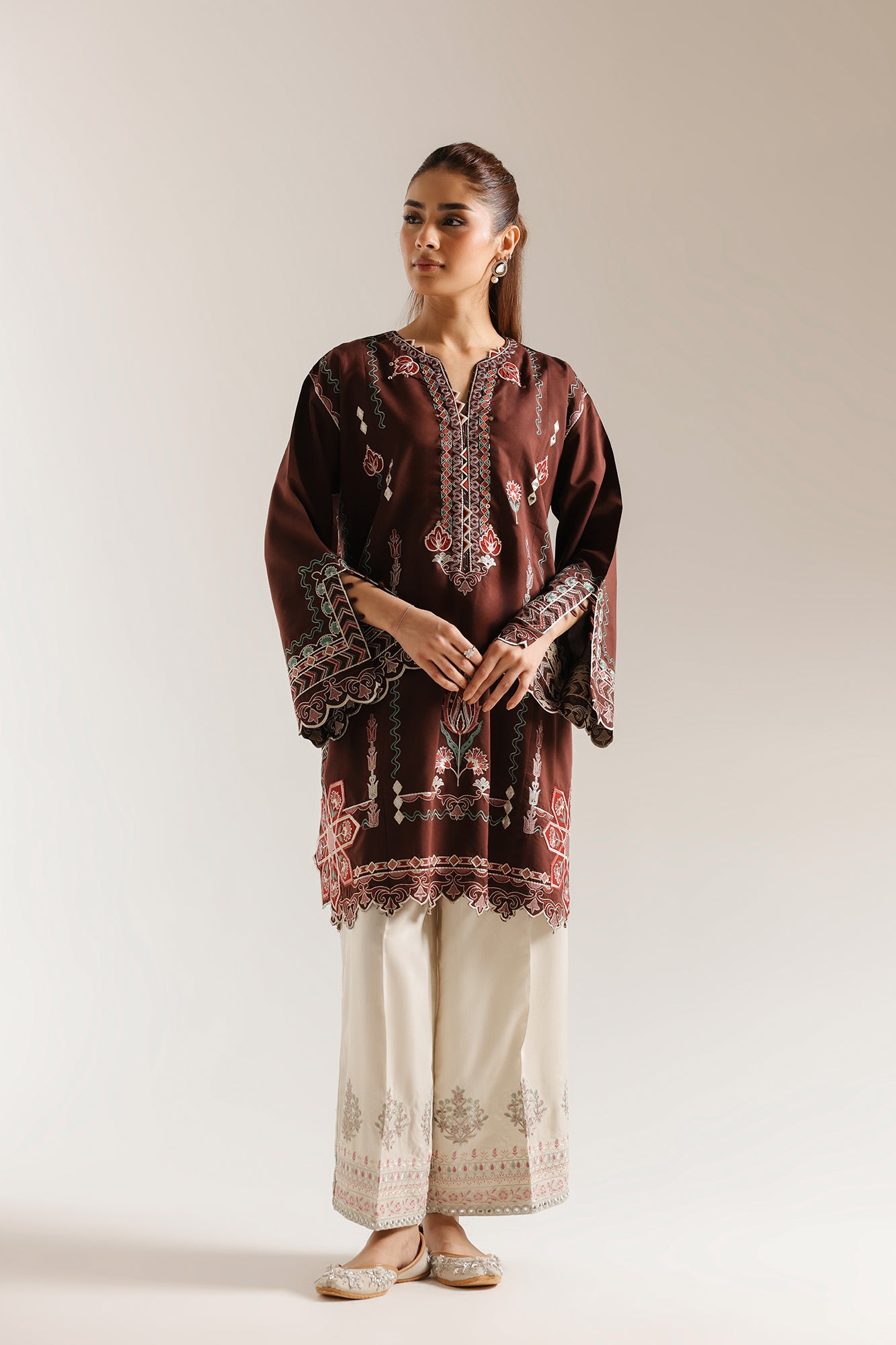 EMBROIDERED SUIT (E3797/103/802)