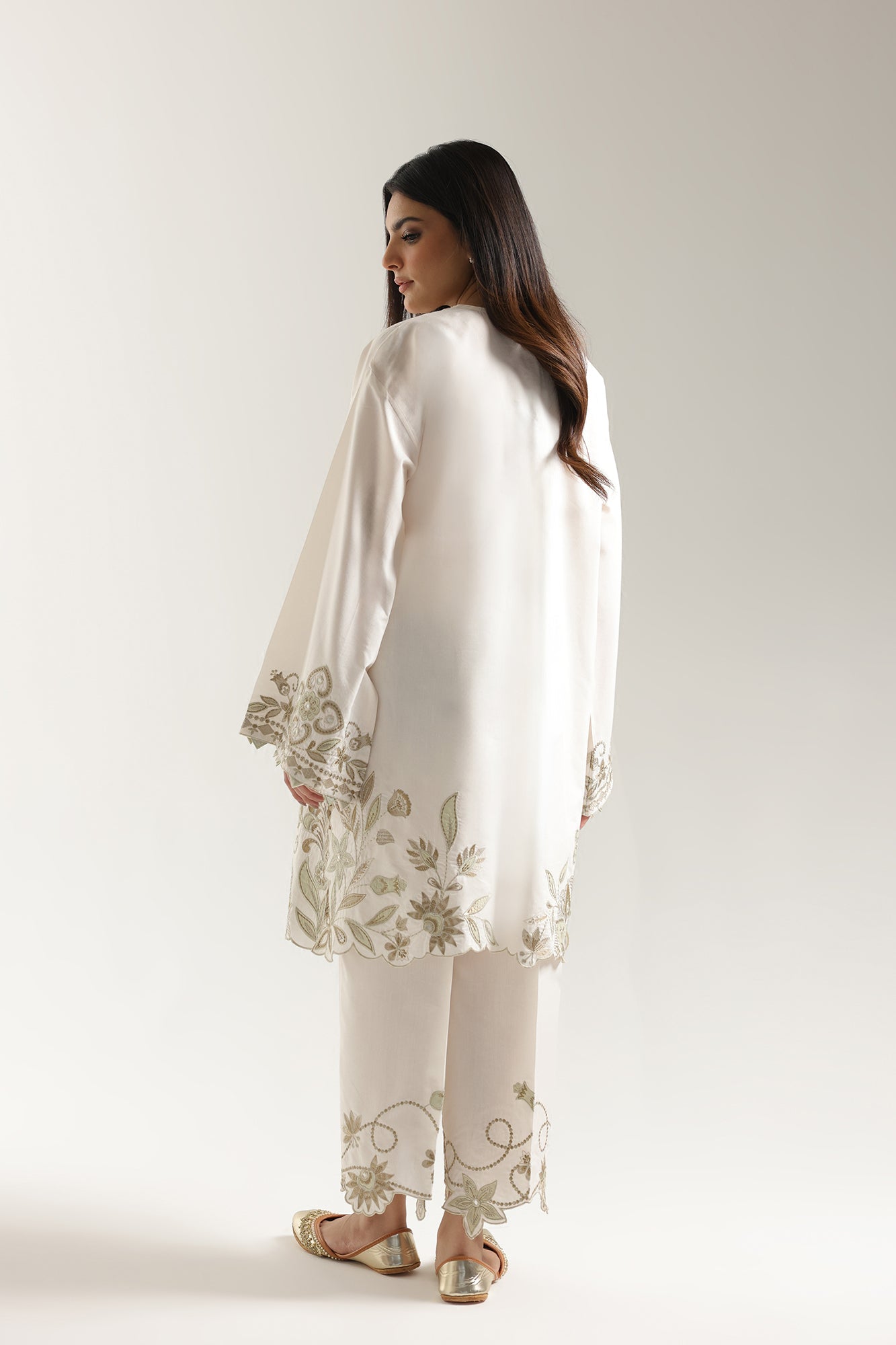 EMBROIDERED SUIT (E3799/103/003)