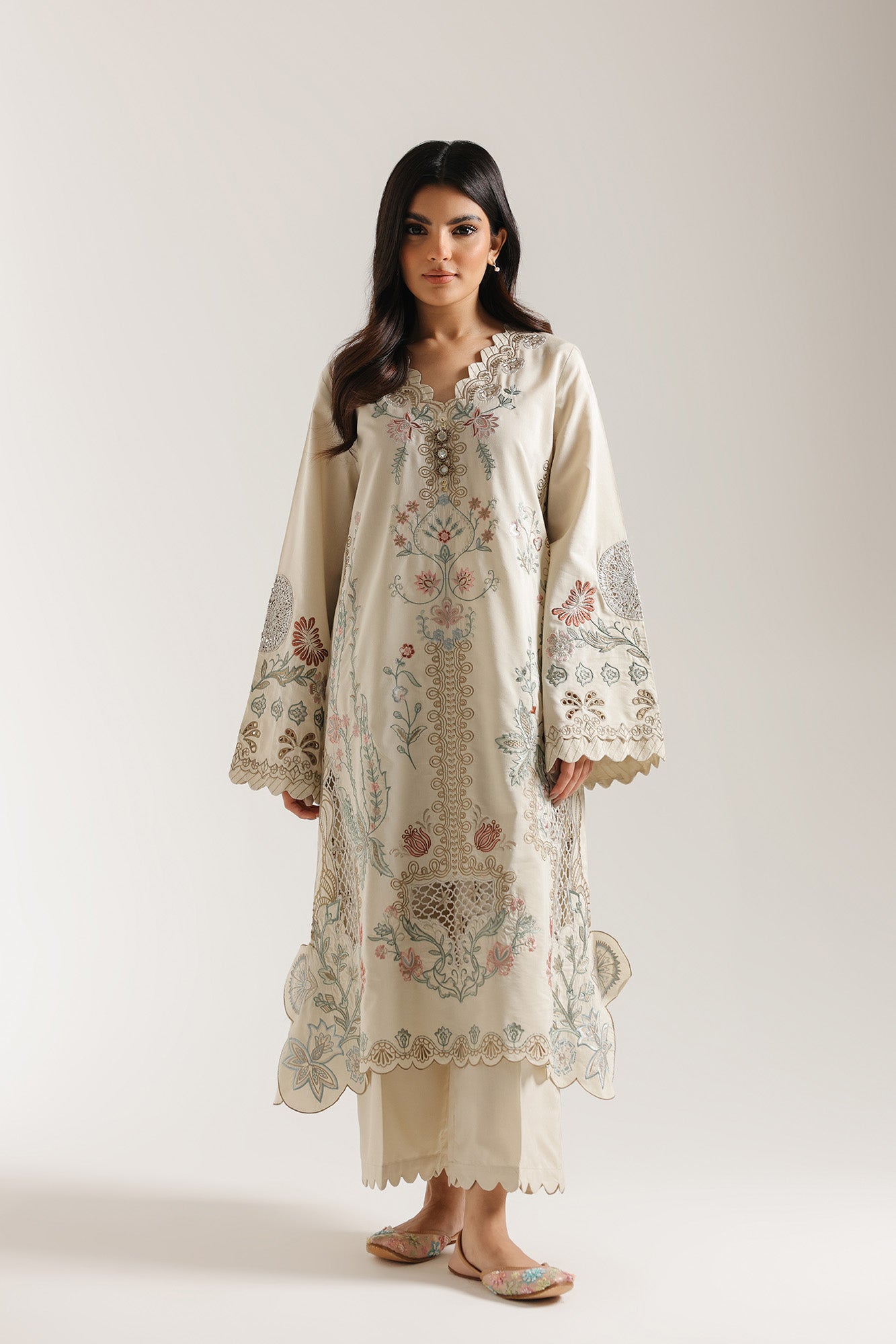 EMBROIDERED SUIT (E3802/103/006)