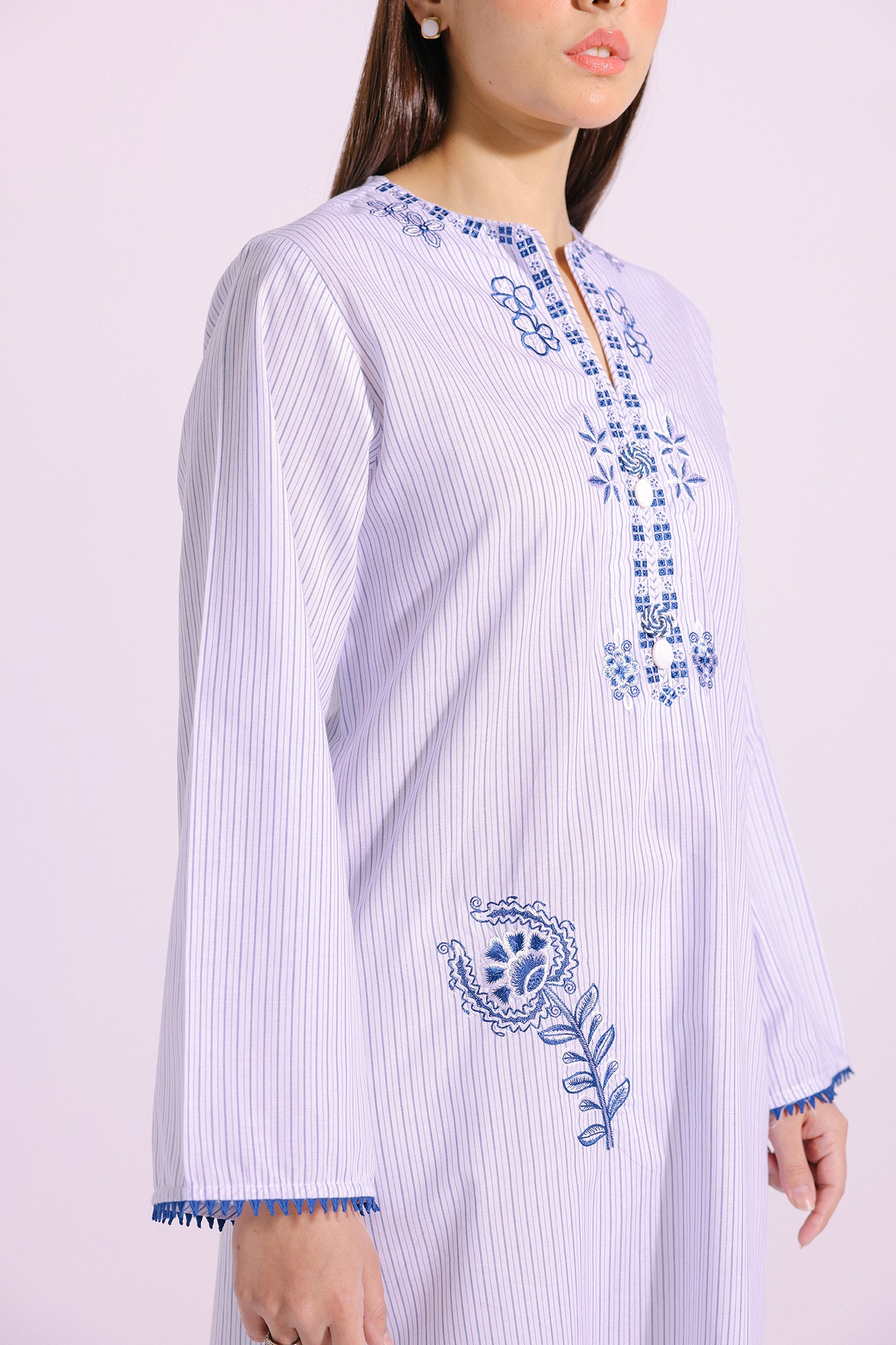 EMBROIDERED SHIRT (E4031/102/615)