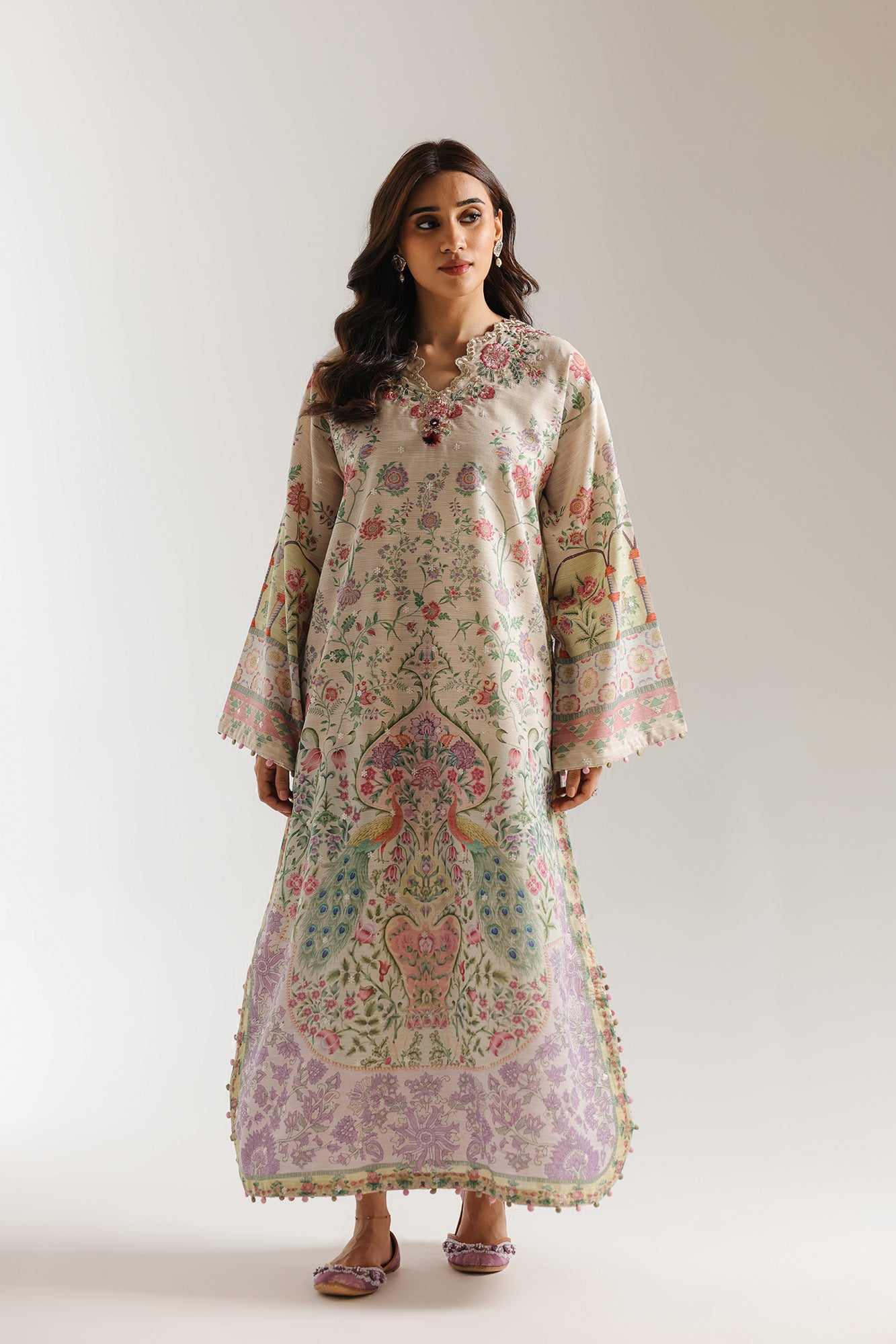 EMBROIDERED KAFTAN (E4017/103/812)