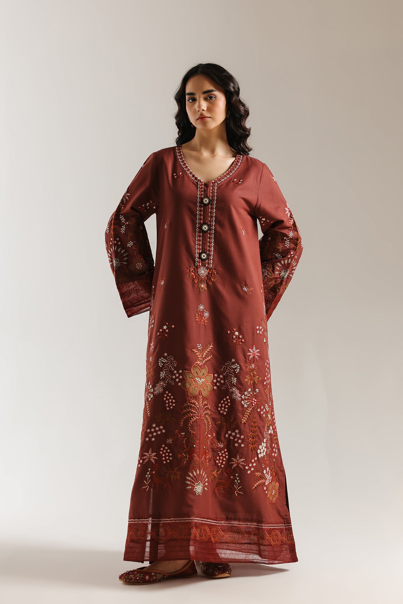 EMBROIDERED KAFTAN (E4028/103/801)