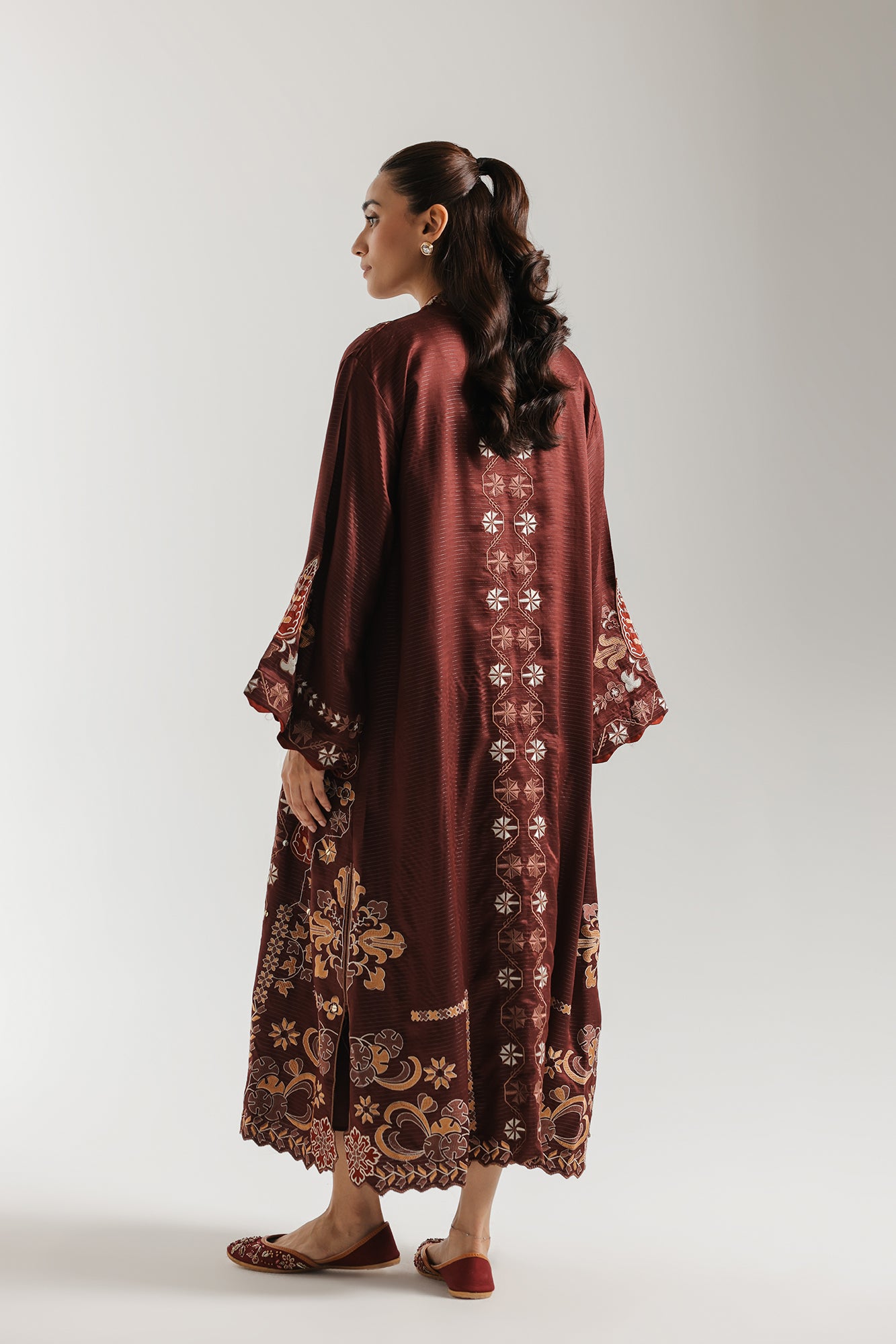 EMBROIDERED SUIT (E4037/103/801)