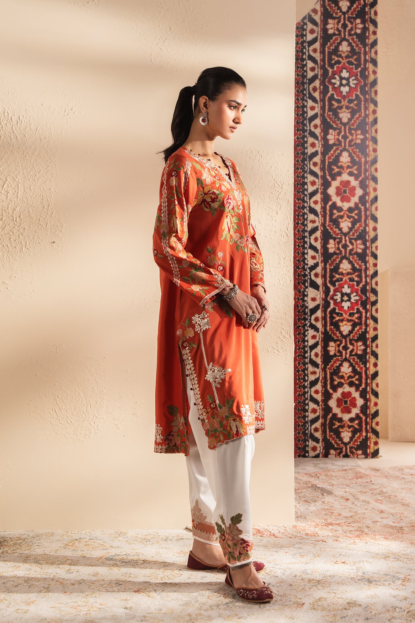 EMBROIDERED SUIT (E4048/103/213)