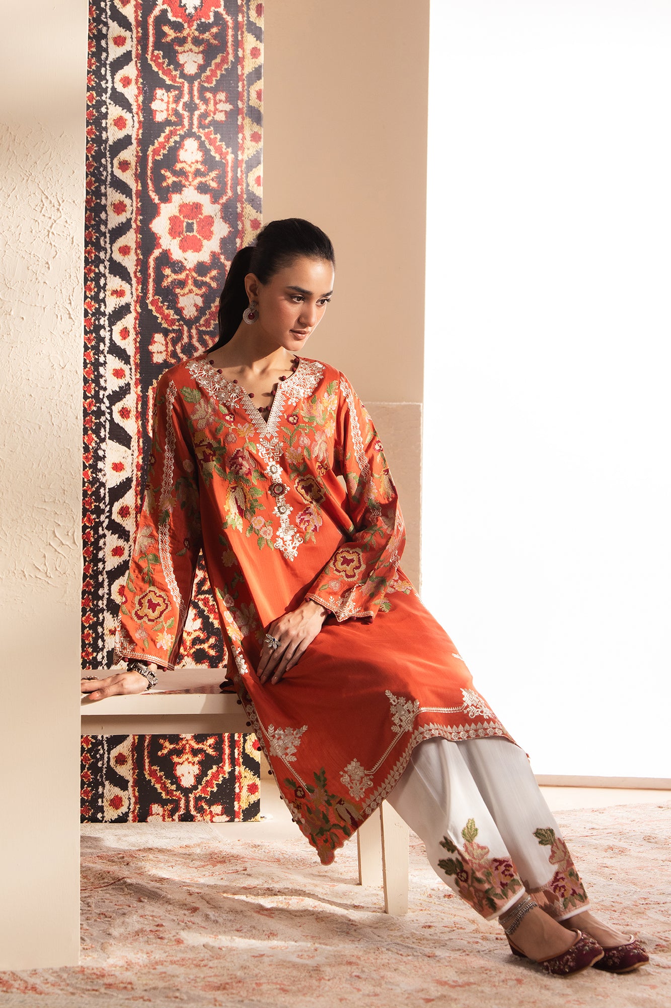 EMBROIDERED SUIT (E4048/103/213)