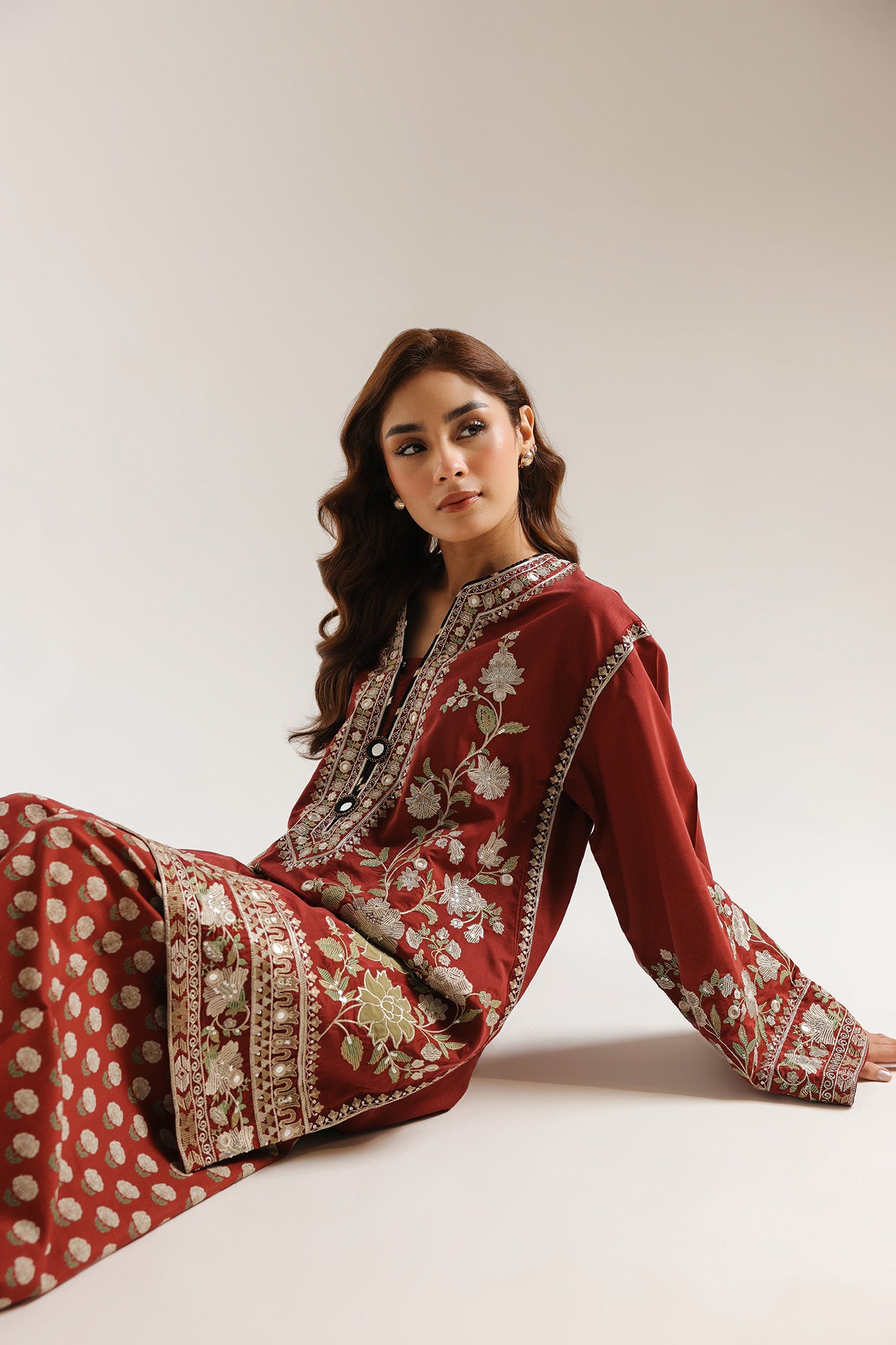 EMBROIDERED SUIT (E4059/103/414)