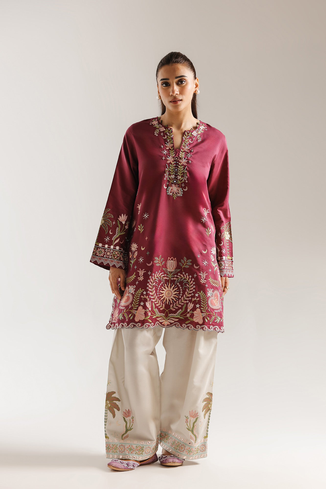 EMBROIDERED SUIT (E4072/103/403)