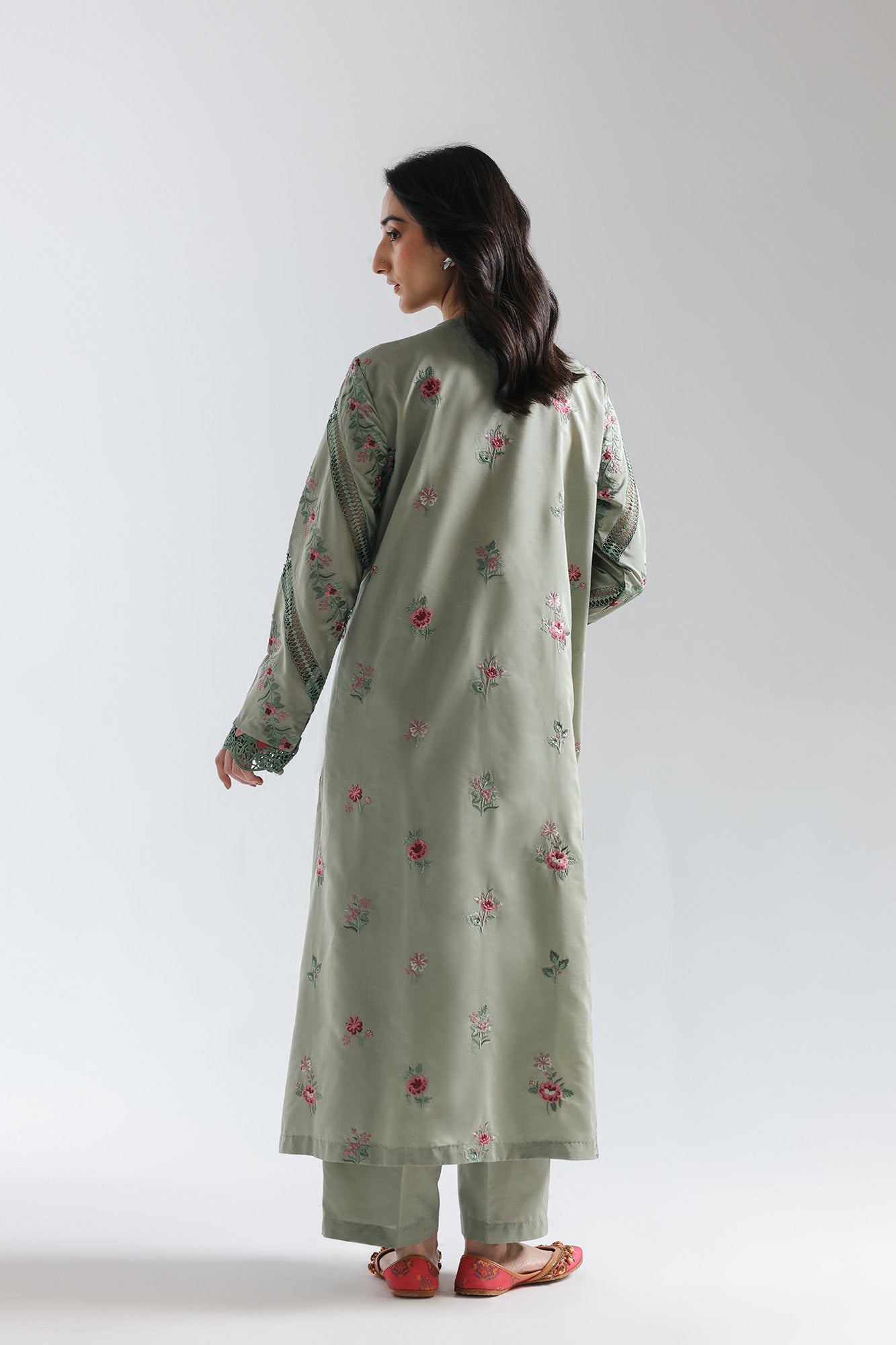 EMBROIDERED SUIT (E4078/103/130)