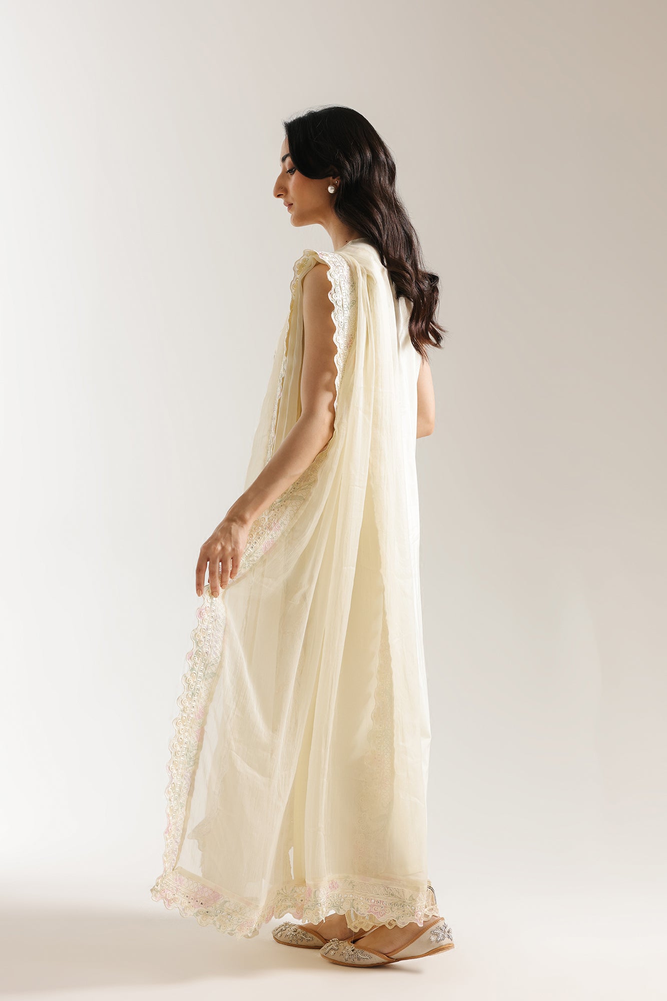 EMBROIDERED SUIT (E4162/103/110)