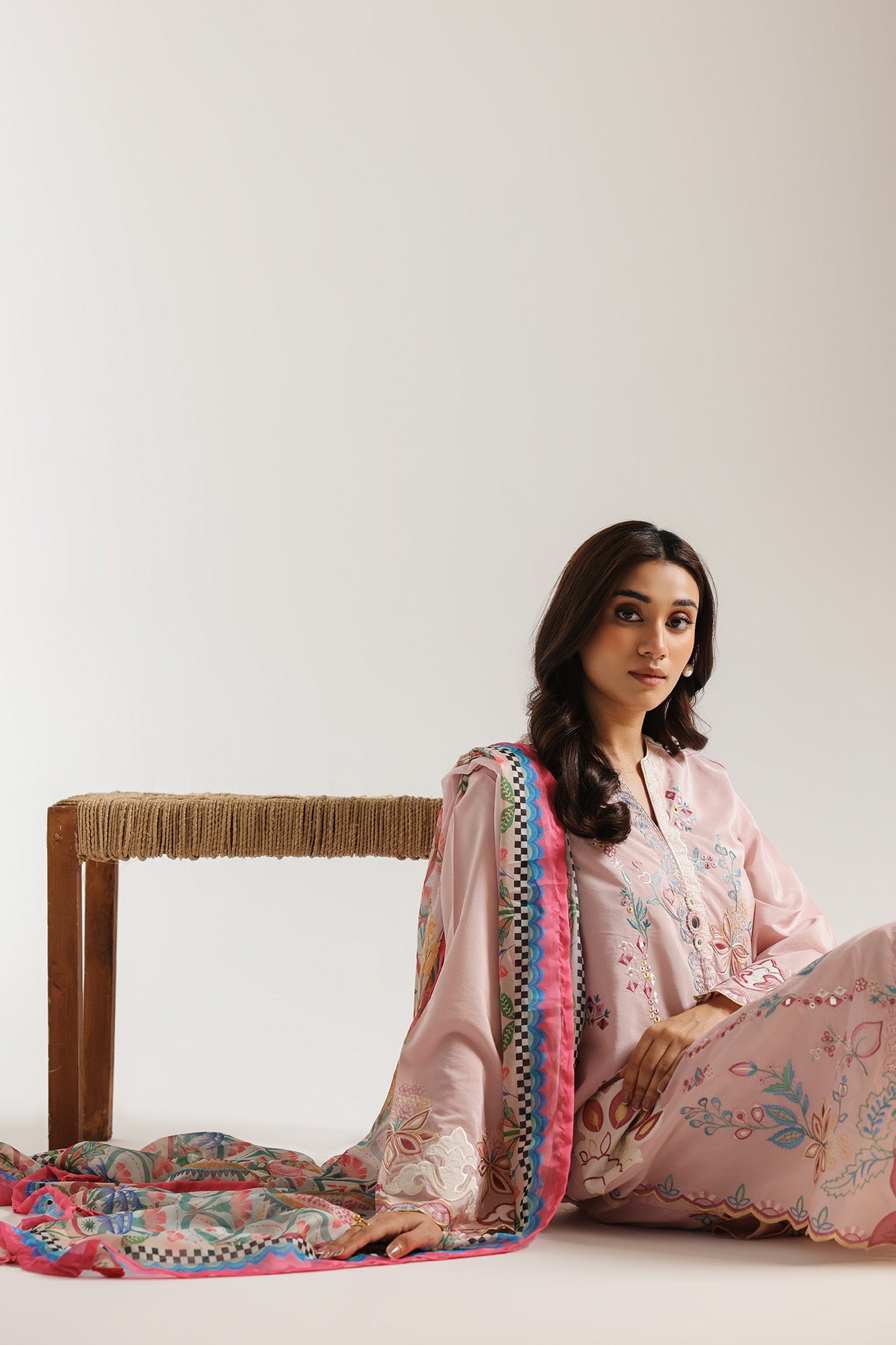 EMBROIDERED SUIT (E4166/103/413)