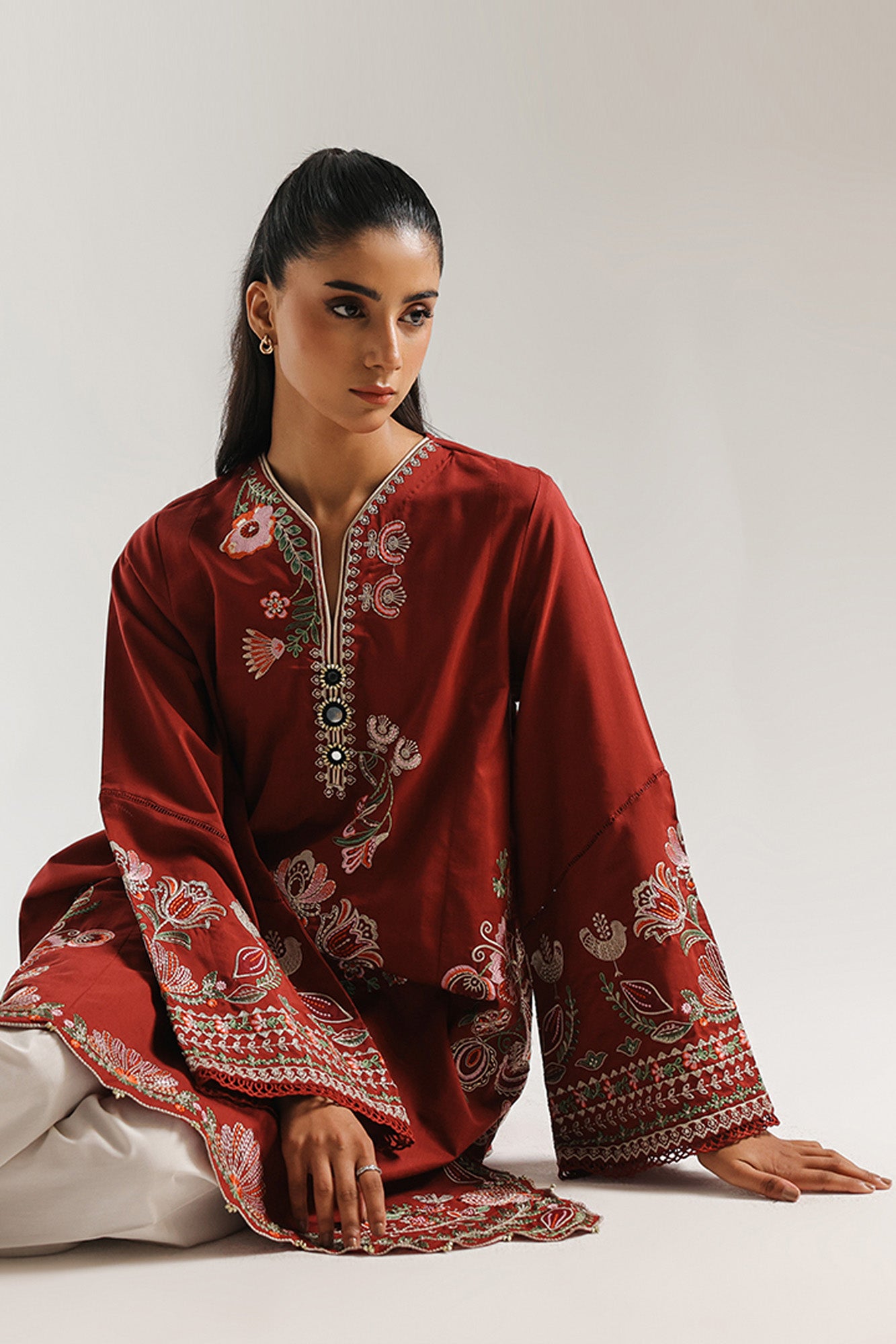 EMBROIDERED SUIT (E4169/103/414)