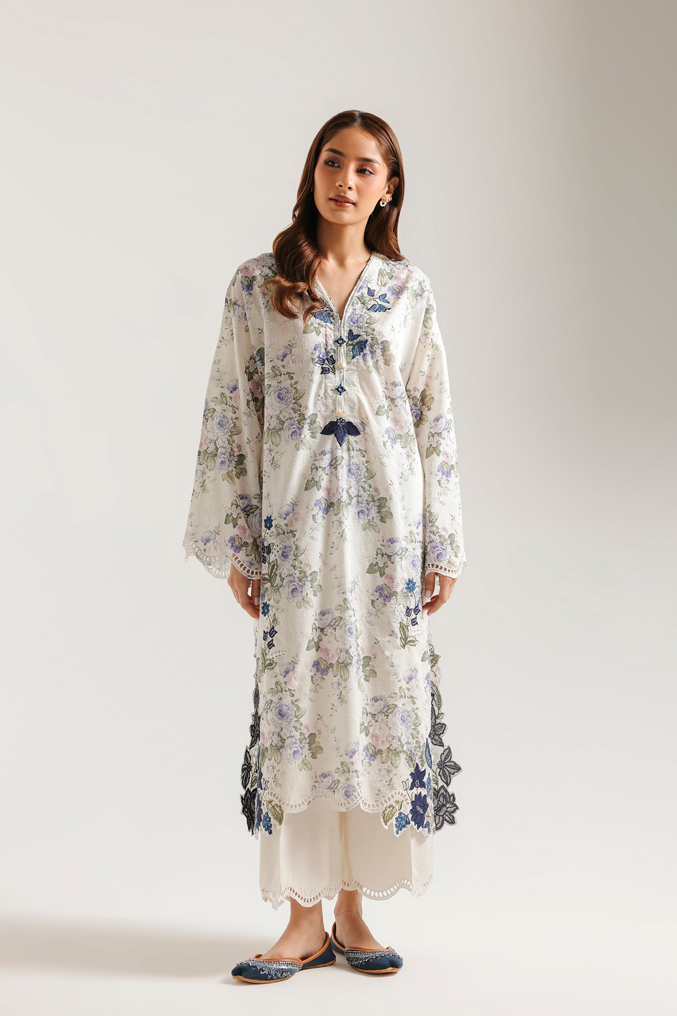 EMBROIDERED SUIT (E4189/103/003)