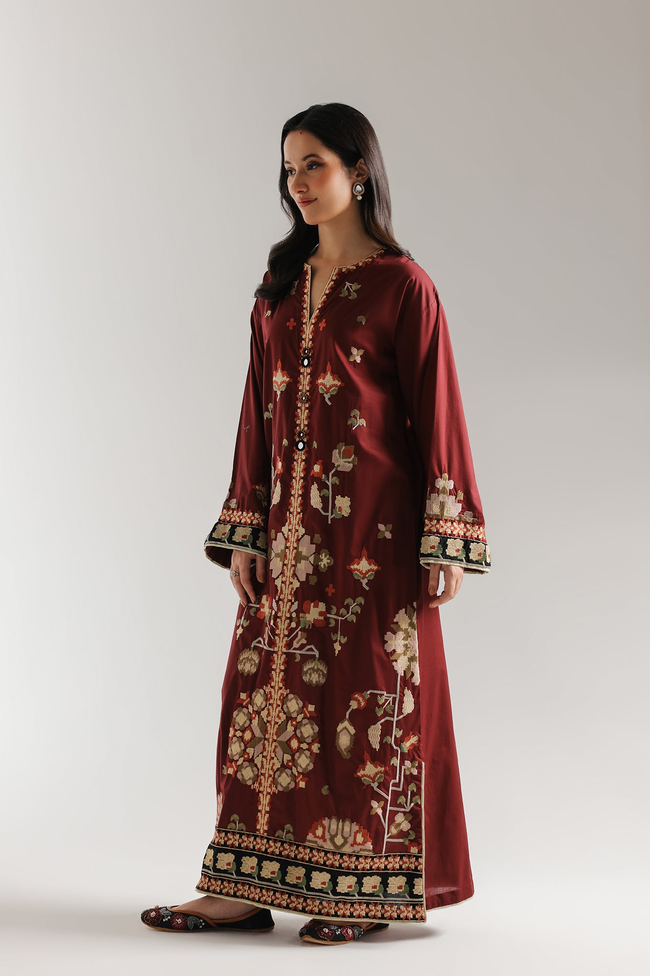 EMBROIDERED KAFTAN (E4216/103/303)