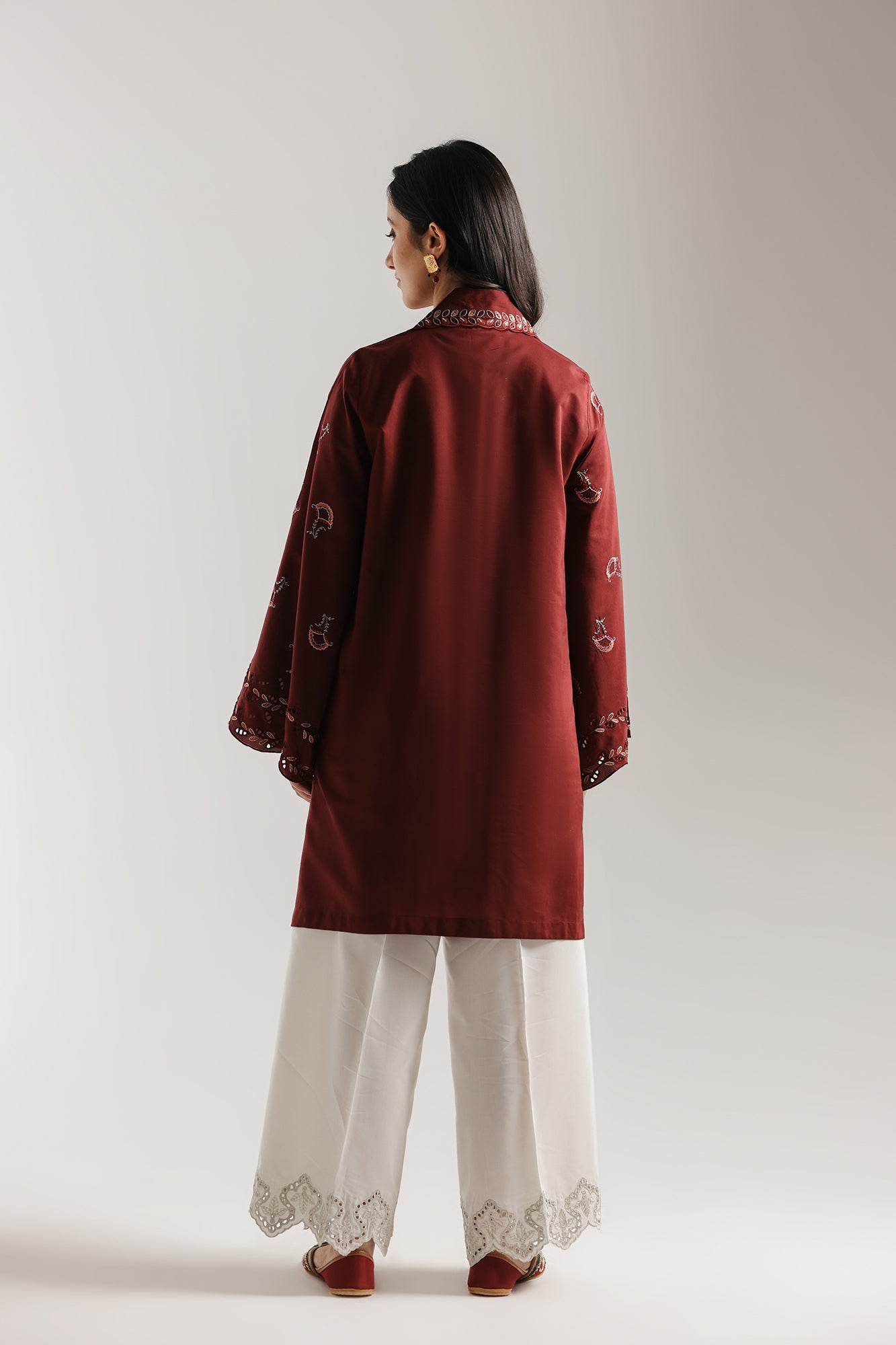 EMBROIDERED SUIT (E4223/103/303)