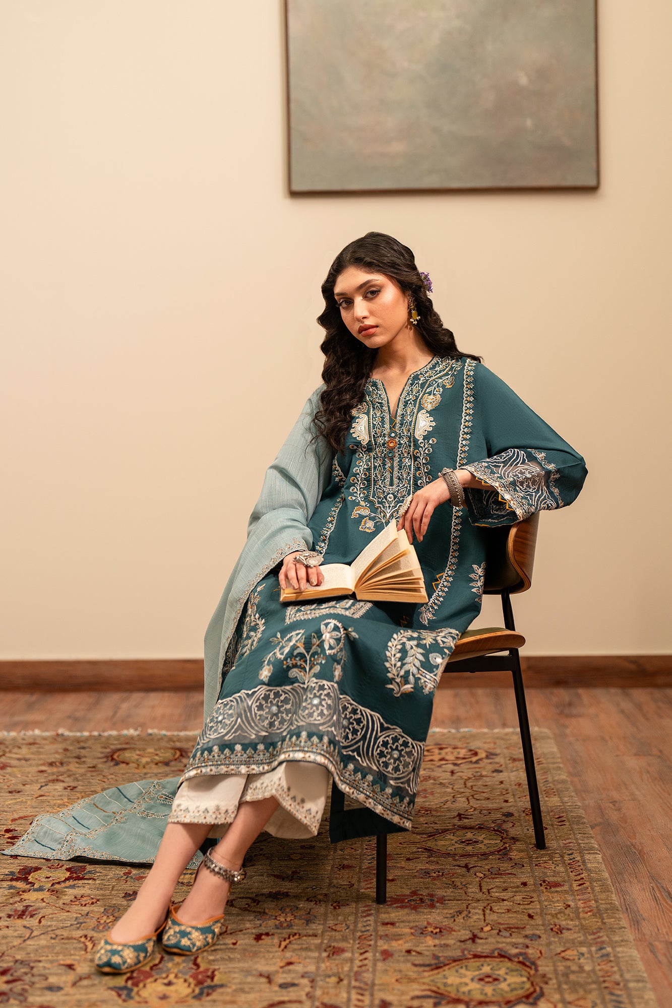 EMBROIDERED SUIT (E4234/103/602)