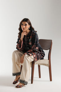 EMBROIDERED SUIT (E4252/103/901)