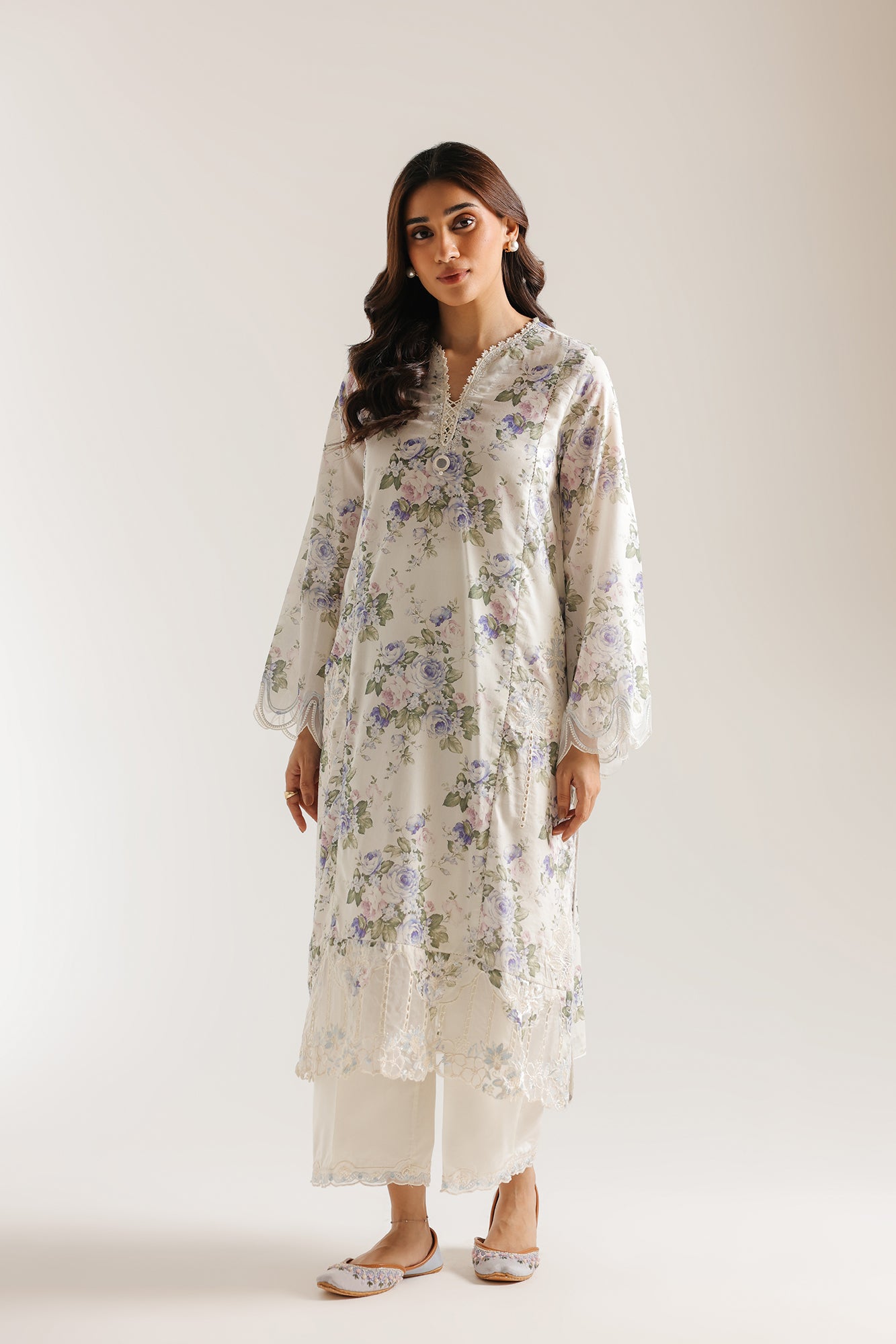 EMBROIDERED SUIT (E4263/103/001)