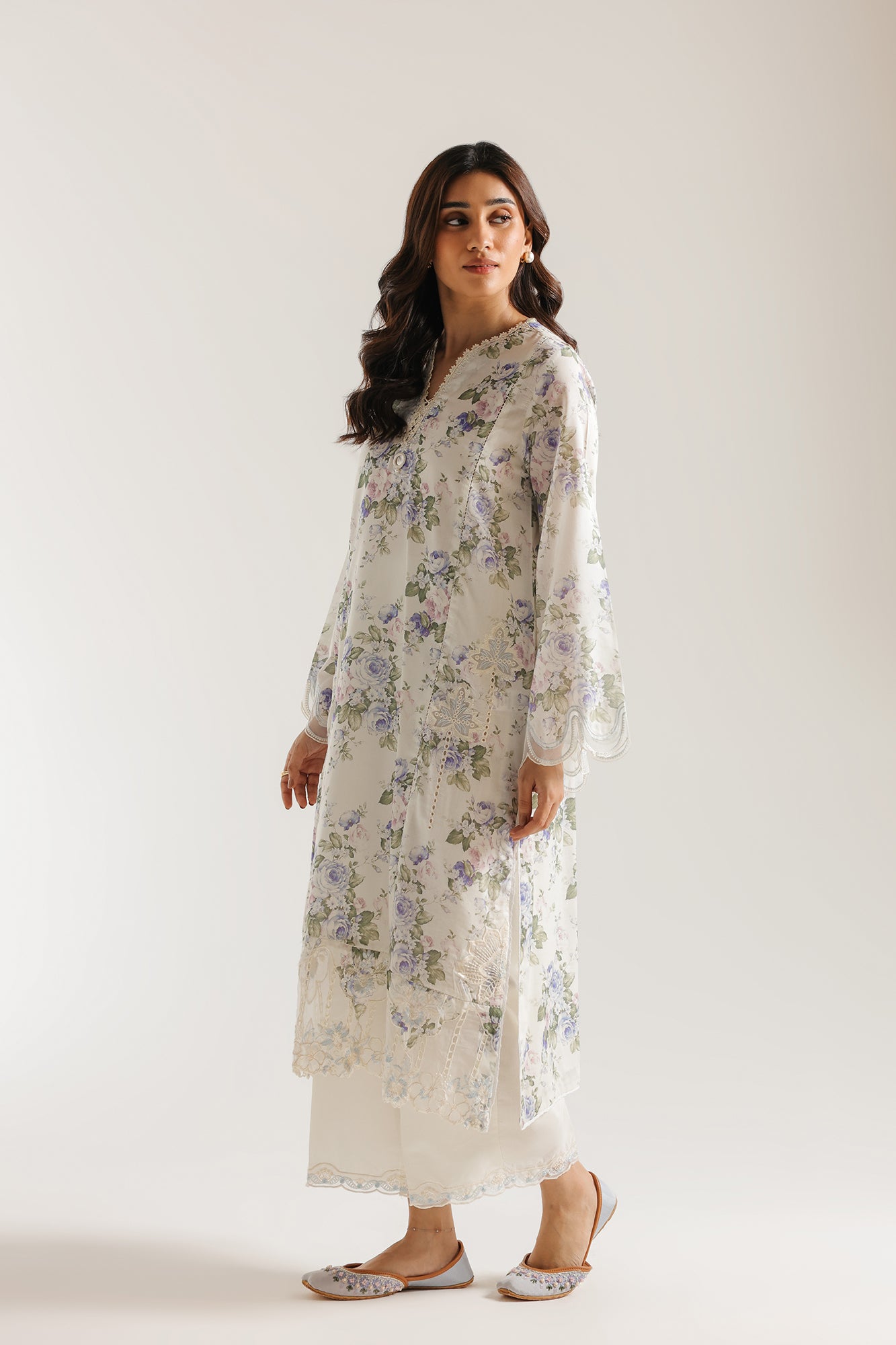 EMBROIDERED SUIT (E4263/103/001)