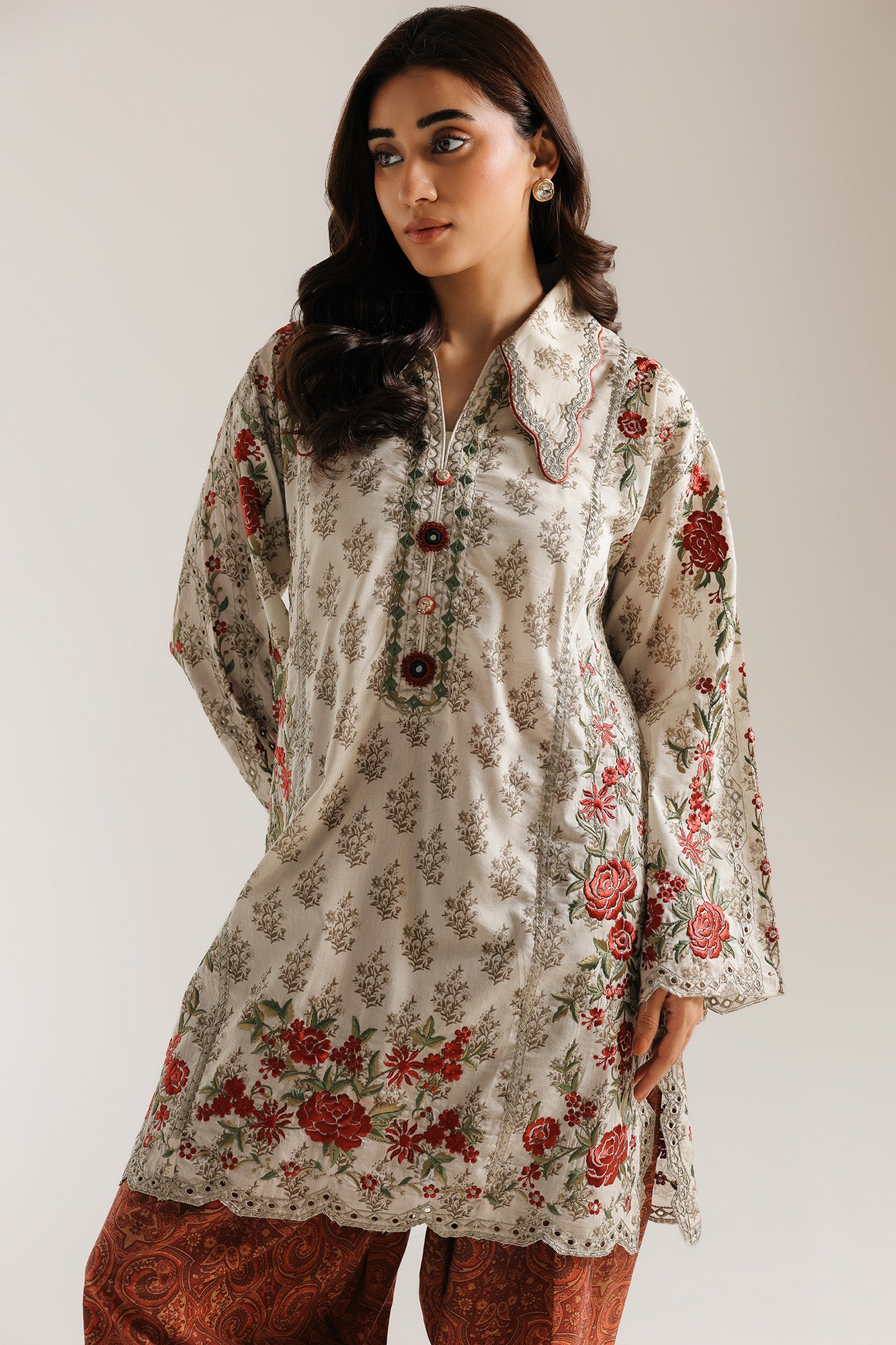 EMBROIDERED SUIT (E4350/103/003)