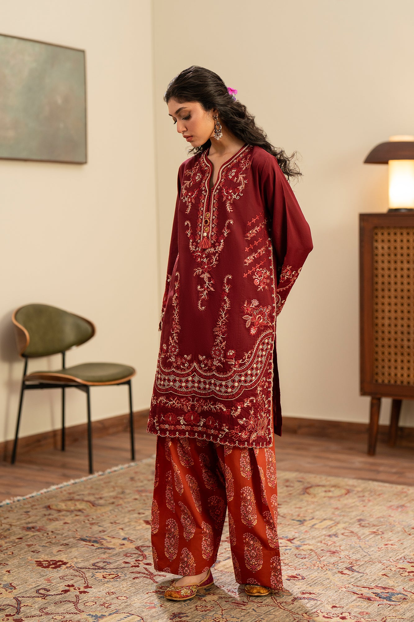 EMBROIDERED SUIT (E4356/103/303)