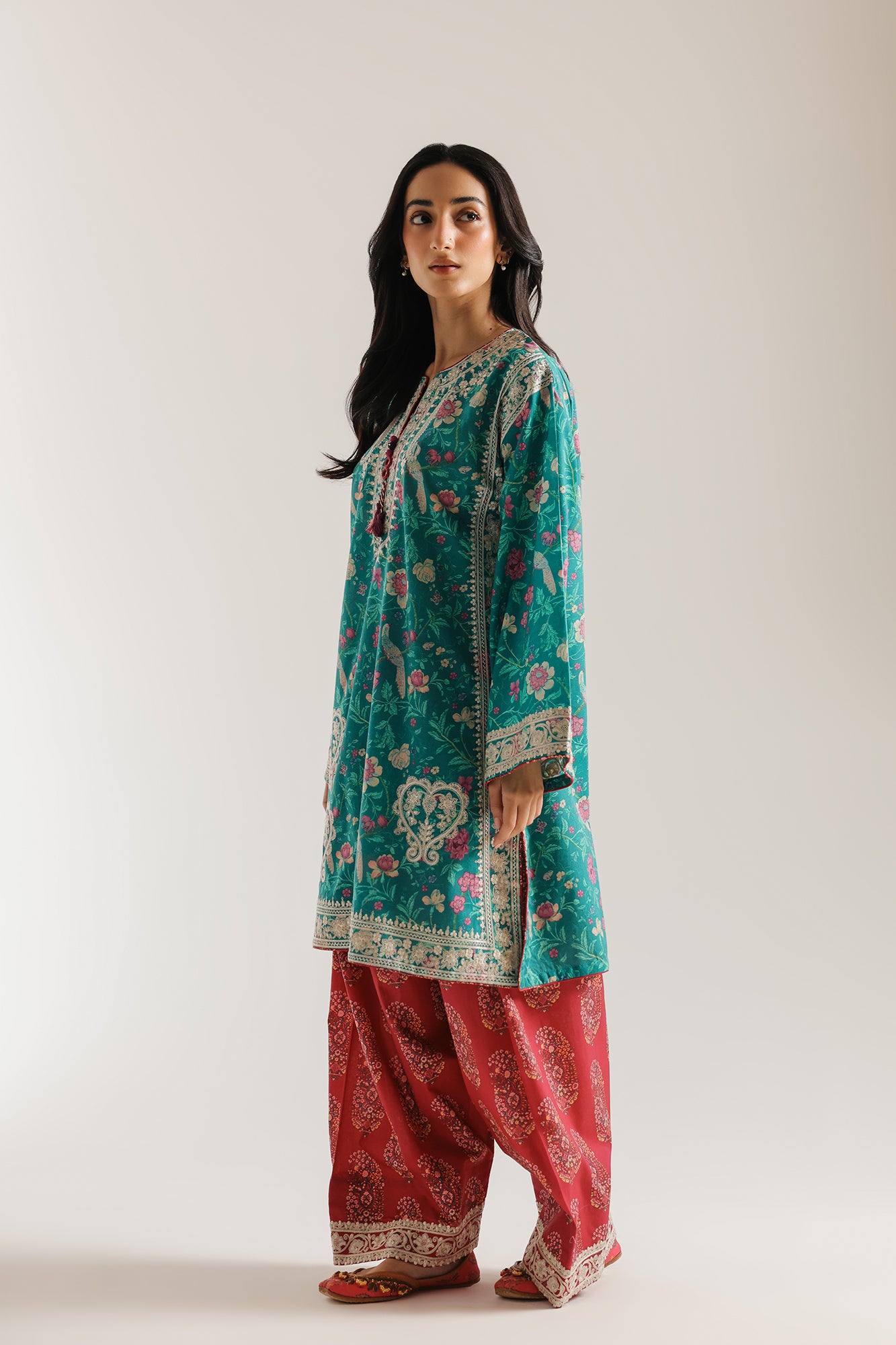 EMBROIDERED SUIT (E4377/103/714)