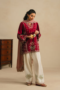 EMBROIDERED SUIT (E4379/103/305)