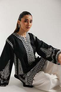 EMBROIDERED SUIT (E4380/103/902)