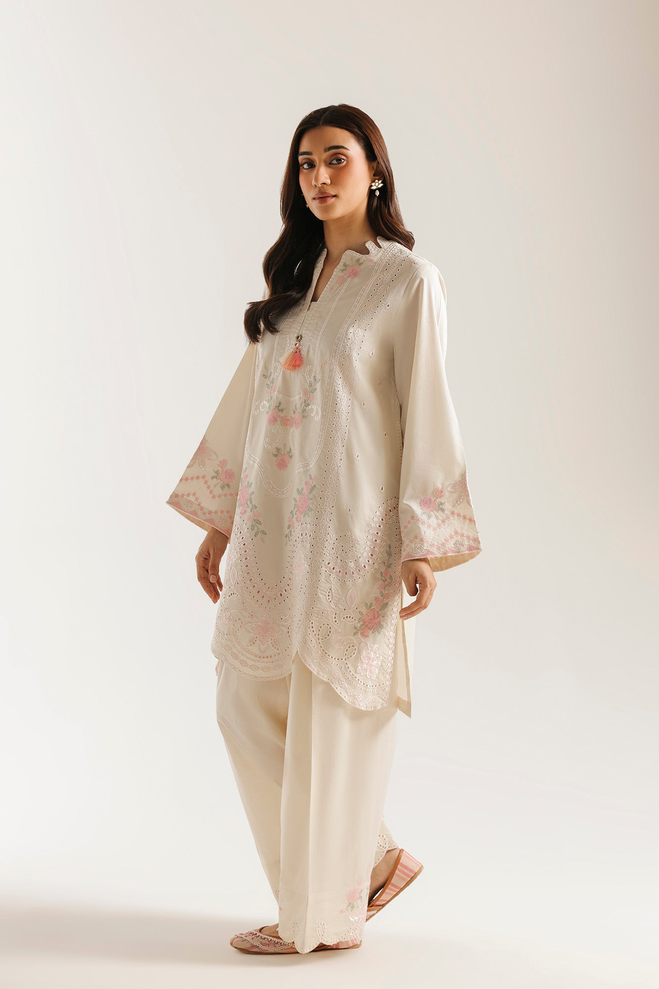 EMBROIDERED SUIT (E4449/103/002)