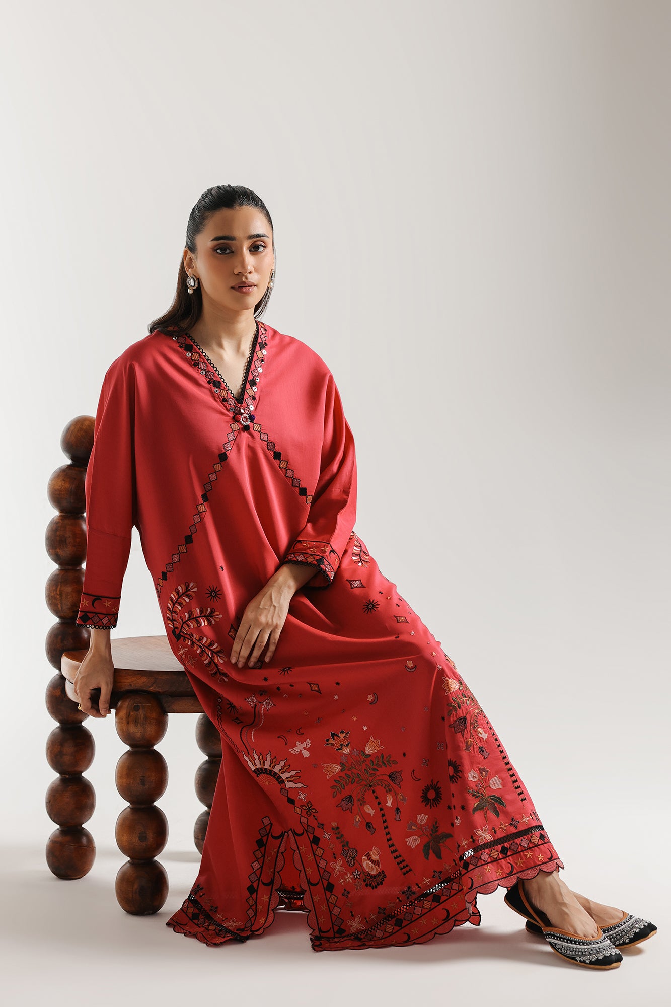 EMBROIDERED KAFTAN (E4471/103/418)