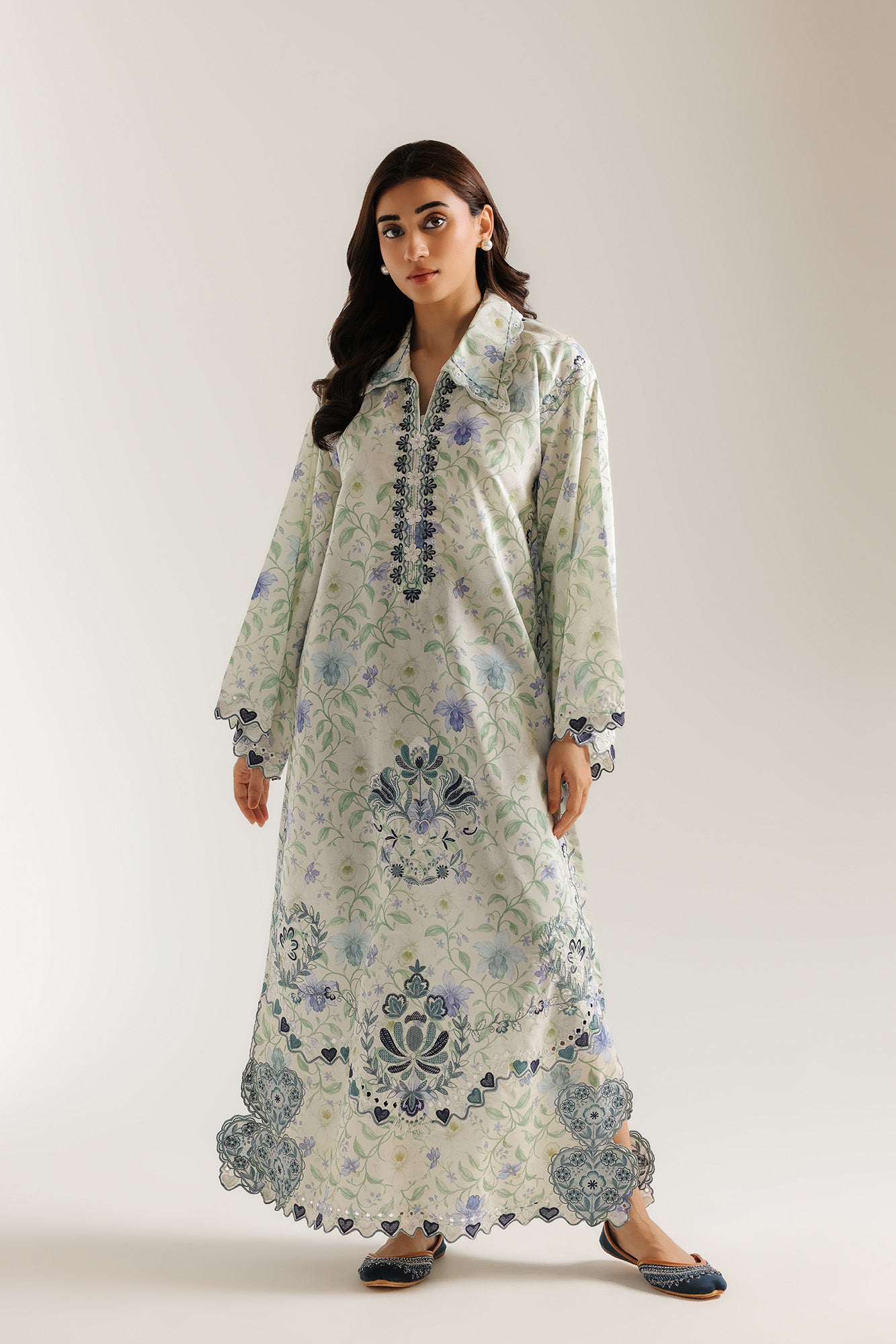 EMBROIDERED KAFTAN (E4472/103/115)