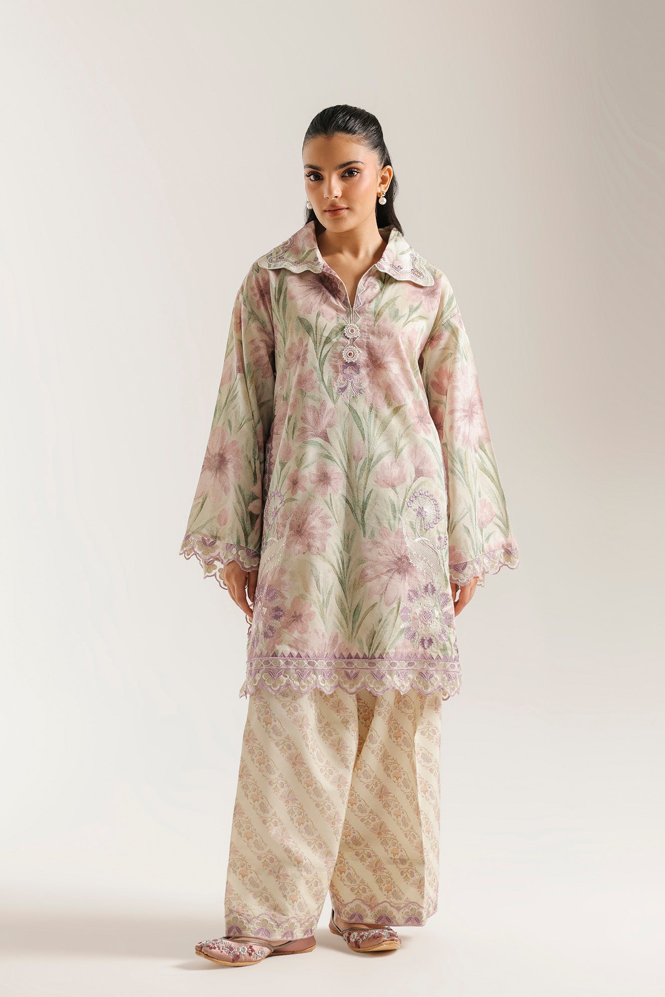 EMBROIDERED SUIT (E4488/103/115)