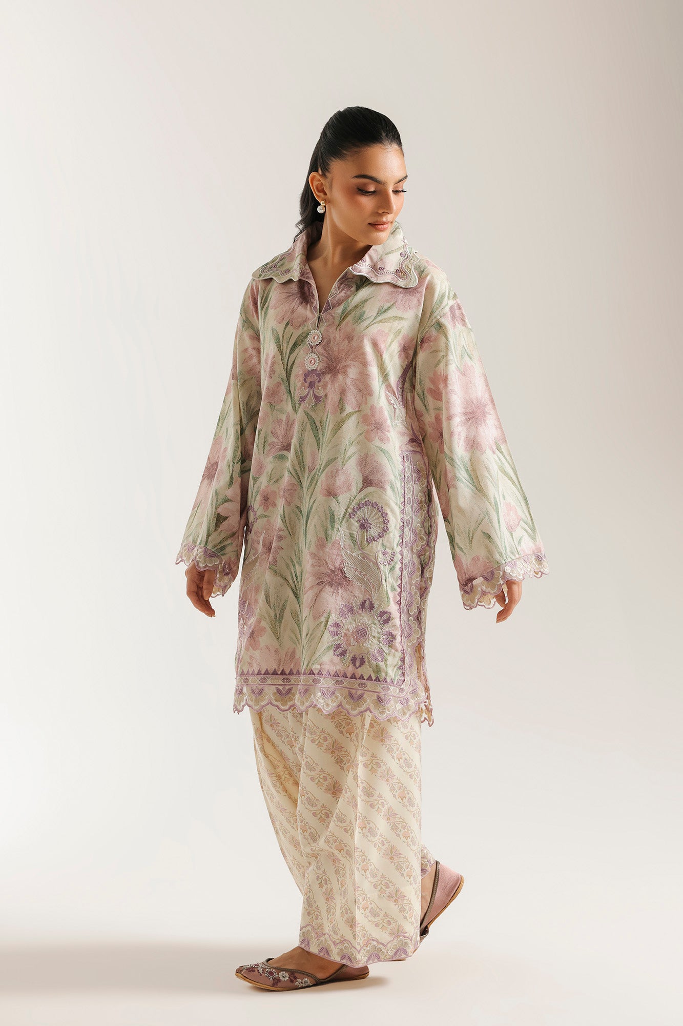 EMBROIDERED SUIT (E4488/103/115)
