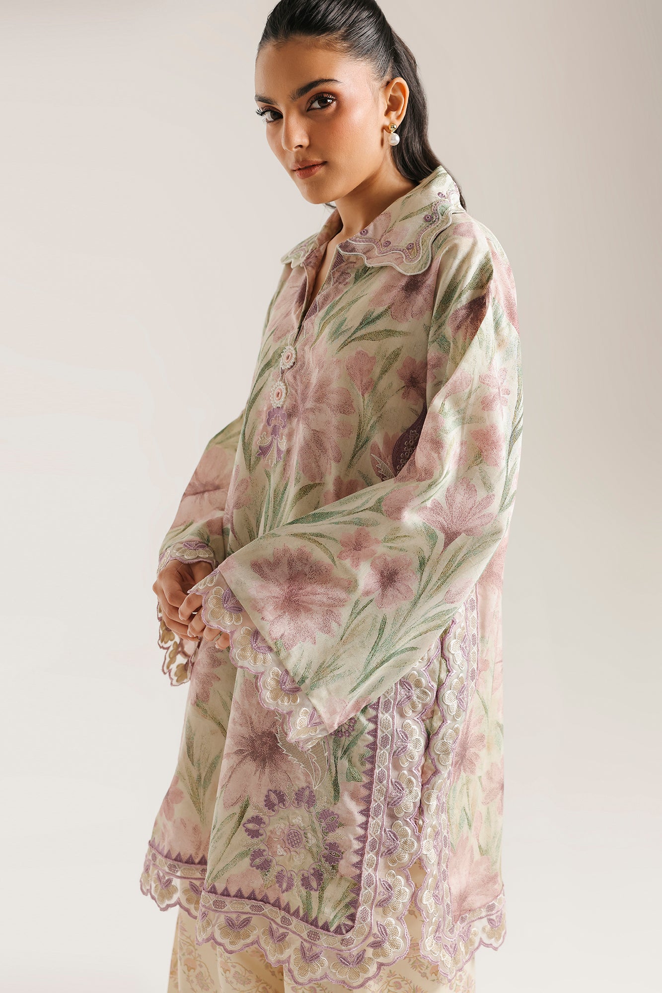 EMBROIDERED SUIT (E4488/103/115)