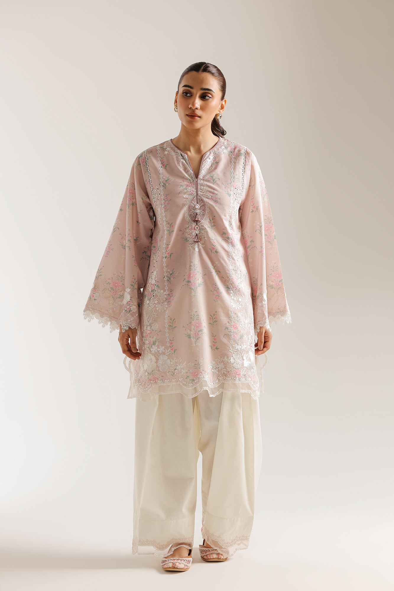 EMBROIDERED SUIT (E4499/103/315)