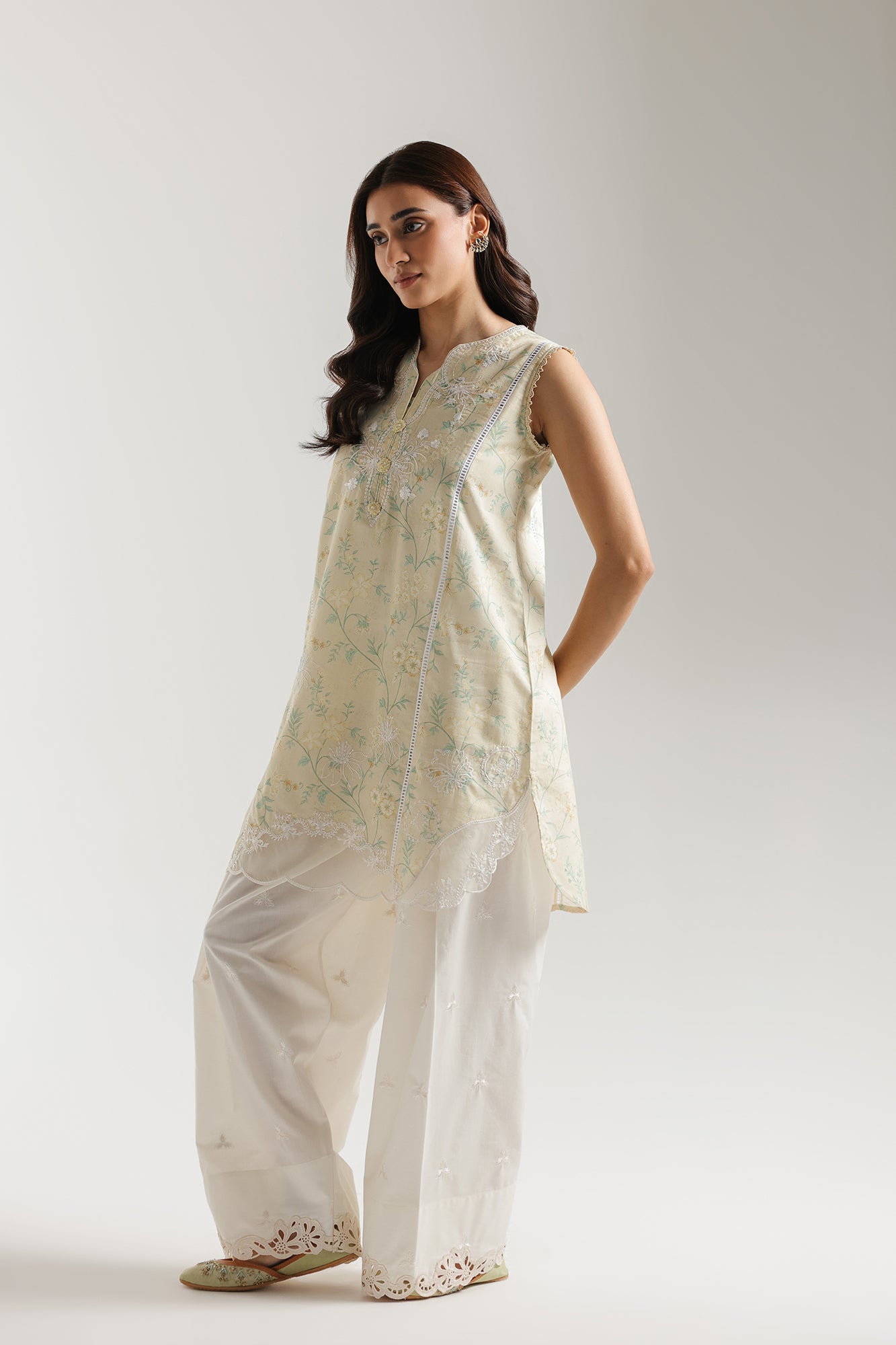 EMBROIDERED SUIT (E4500/103/110)