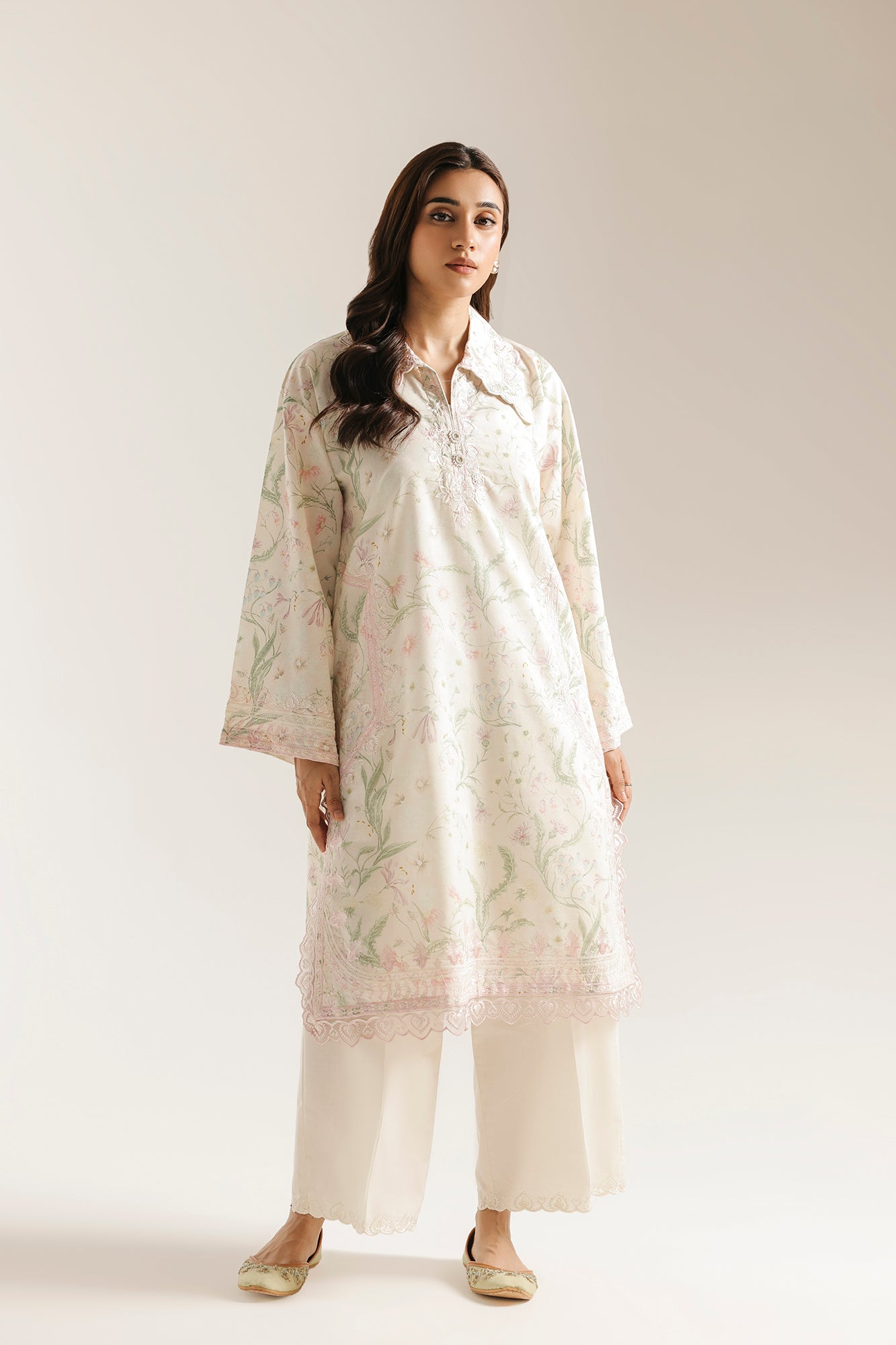 EMBROIDERED SUIT (E4508/103/006)