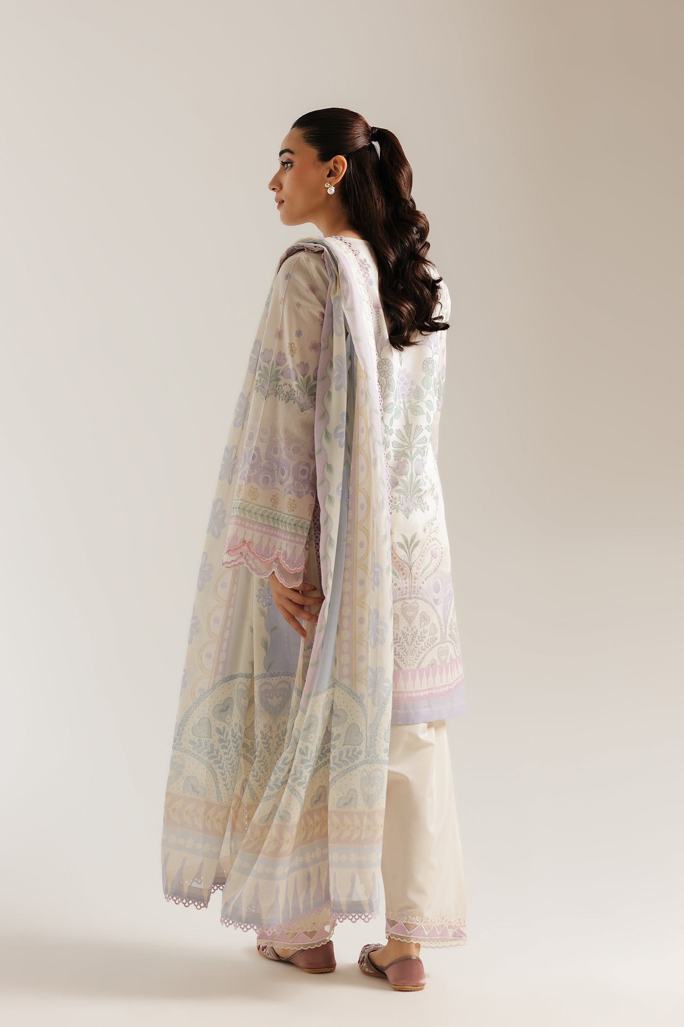 EMBROIDERED SUIT (E4516/103/002)