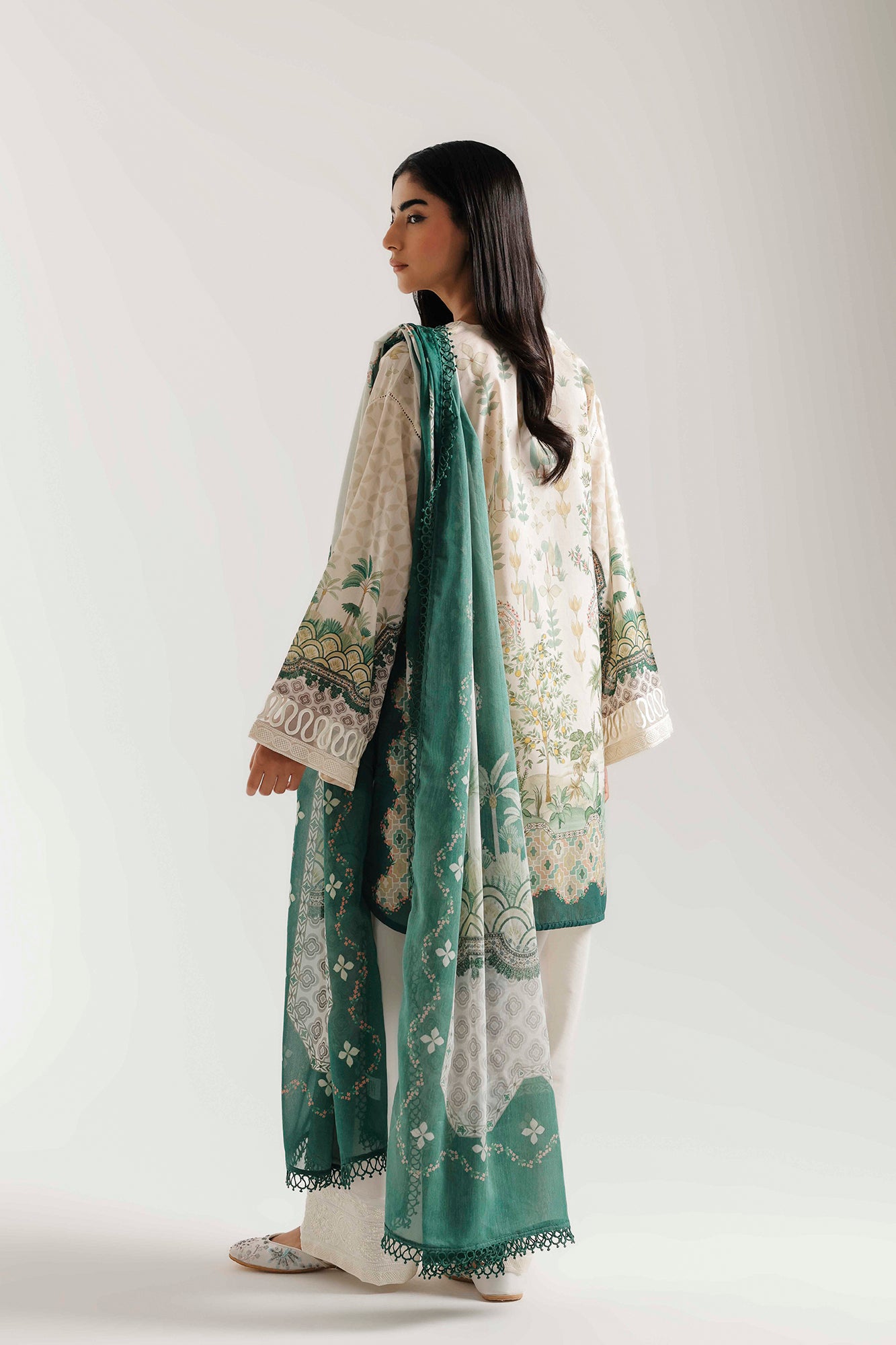 EMBROIDERED SUIT (E4520/103/002)