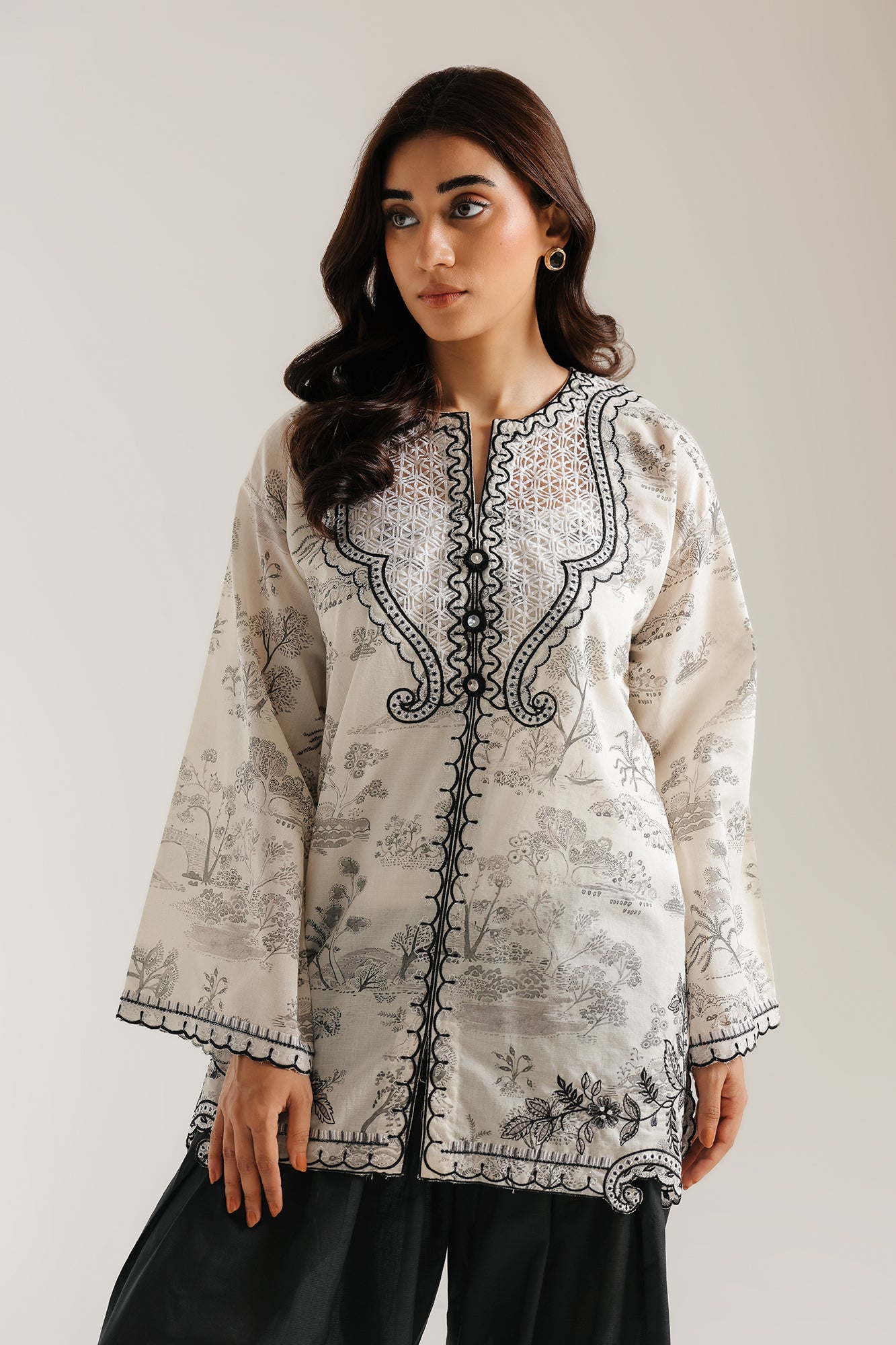 EMBROIDERED SUIT (E4532/103/005)