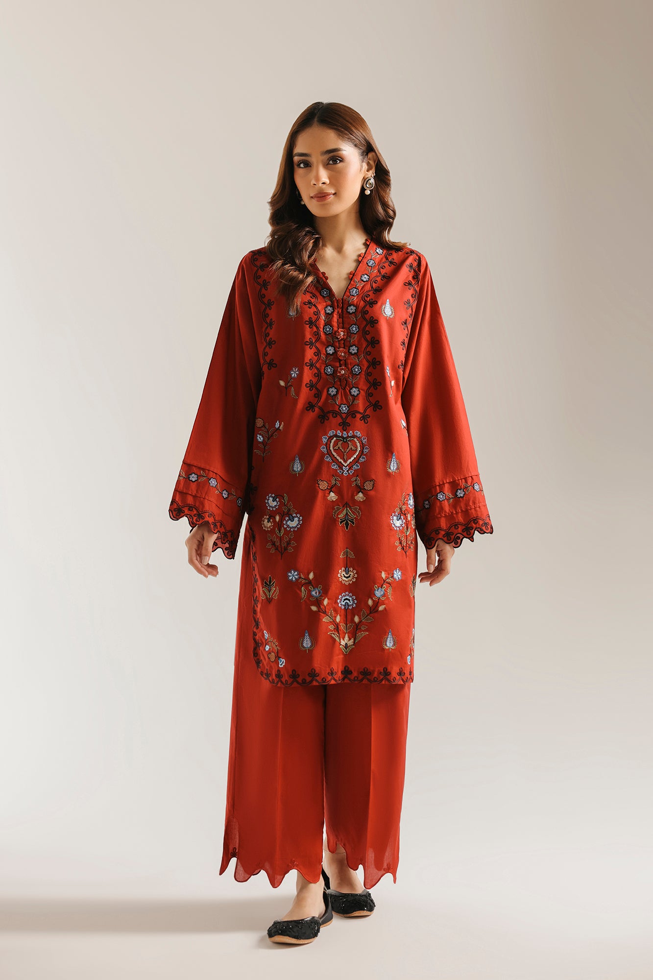 EMBROIDERED SUIT (E4536-103-306)