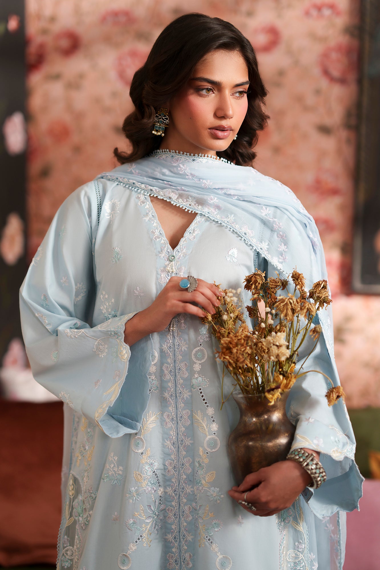 EMBROIDERED SUIT (E4541/103/633)