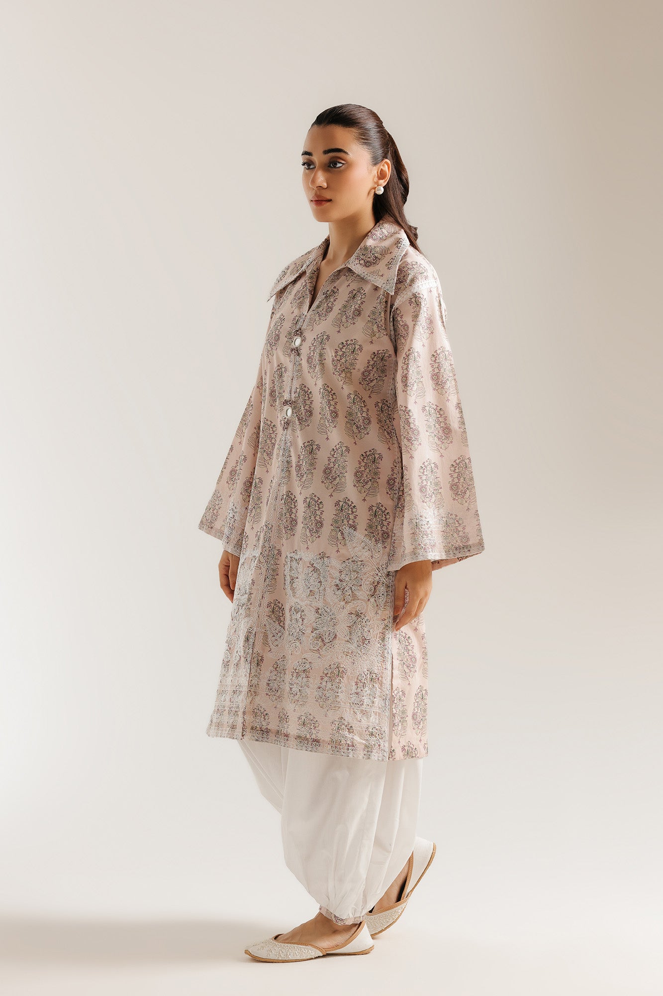 EMBROIDERED SUIT (E4557/103/002)